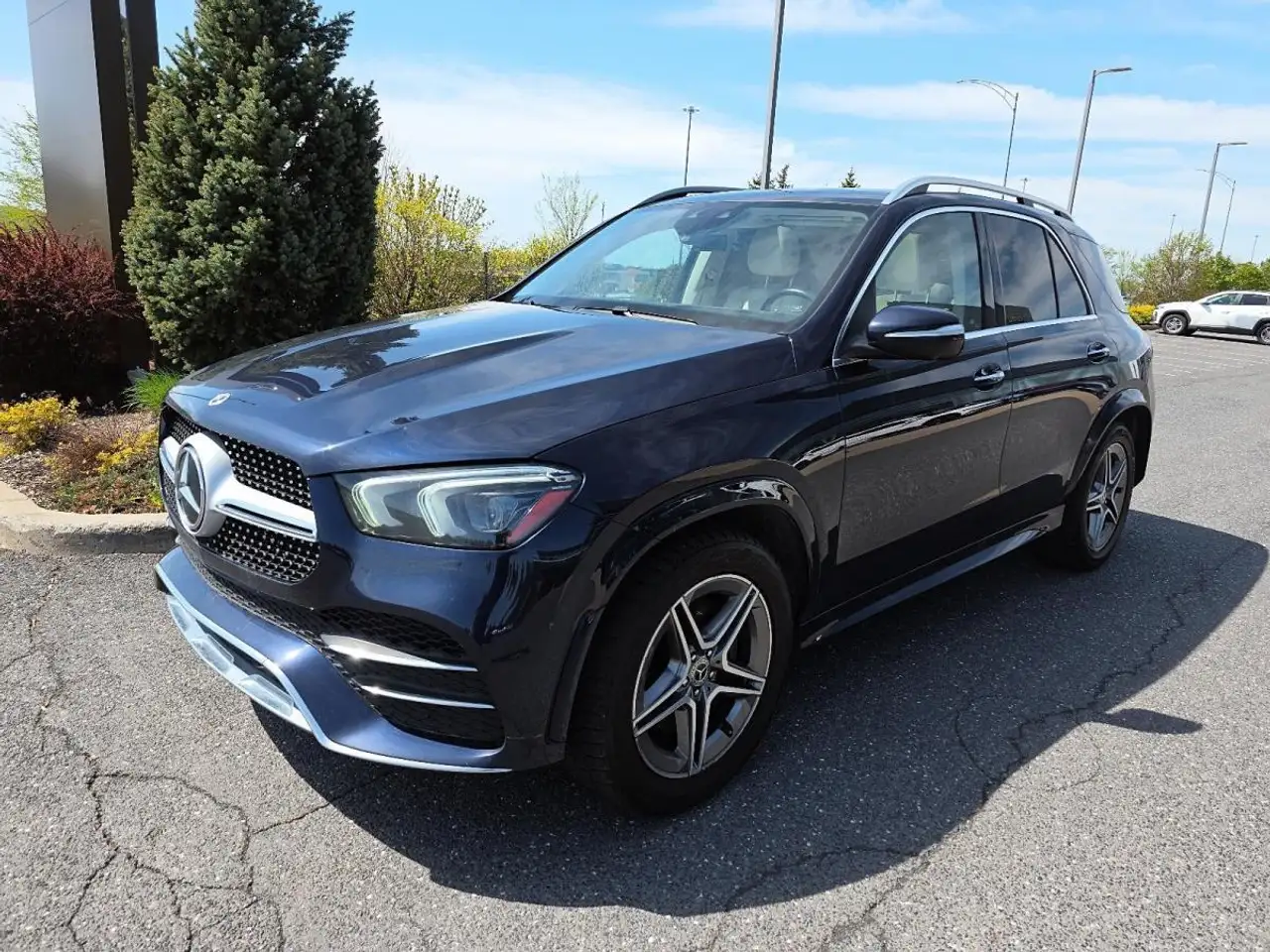 Mercedes-Benz GLE снимка Mercedes-Benz GLE