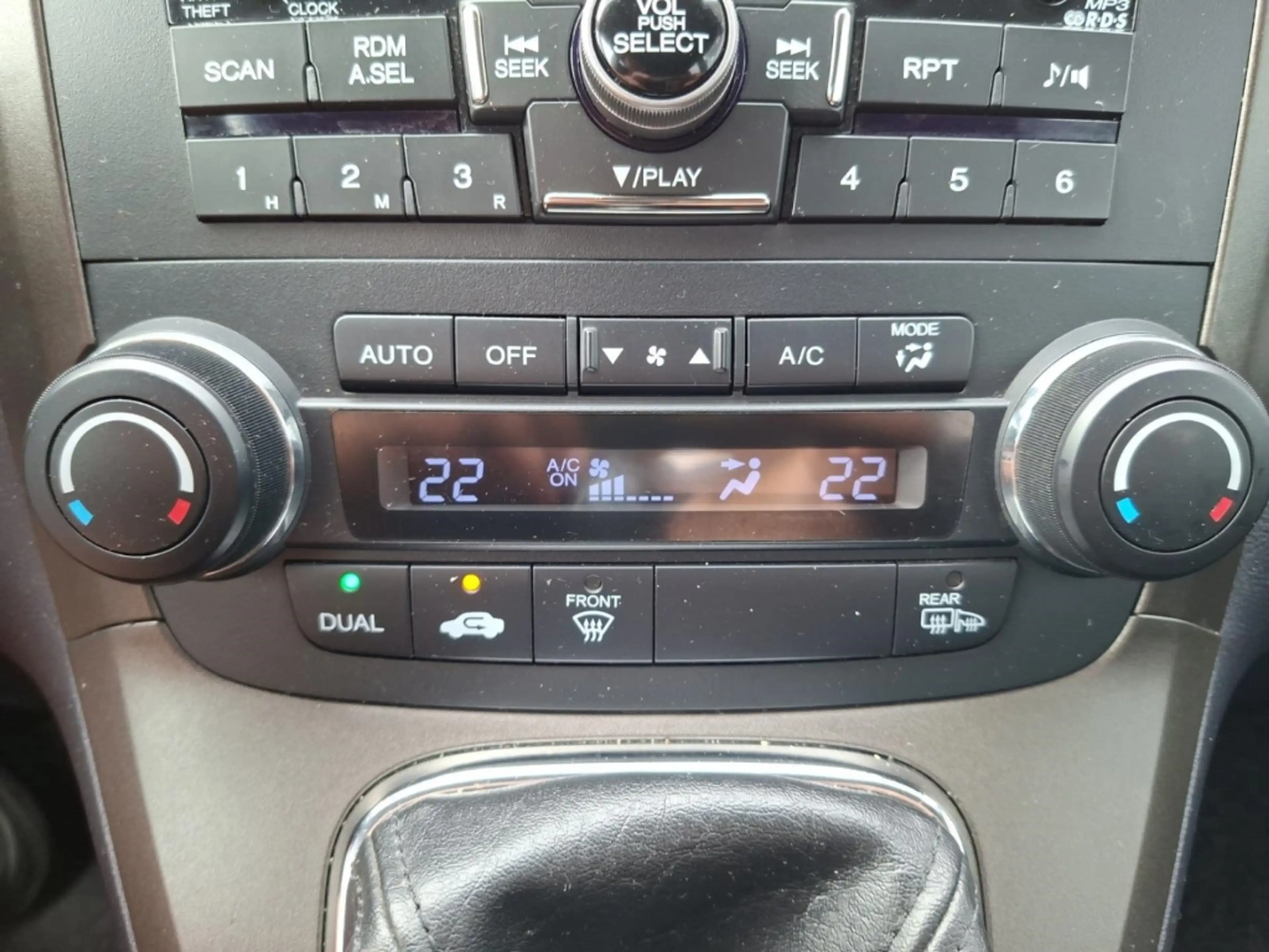 Honda CR-V 2.0 Comfort 4x4 °AHK°AAC°PDC°Tempomat° — photo 8
