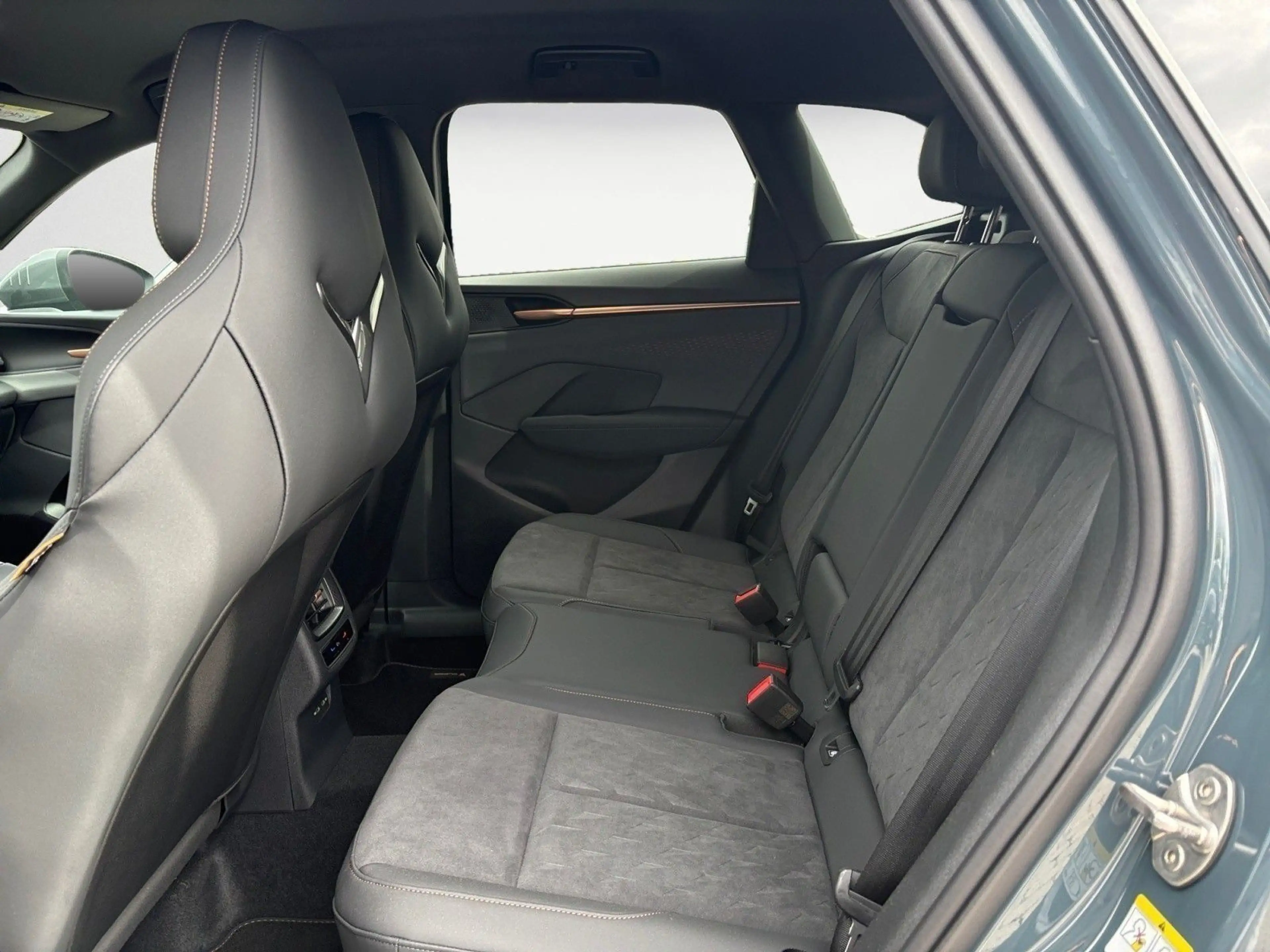 CUPRA Terramar 1.5 e-HYBRID   6-Gang-DSG — photo 13