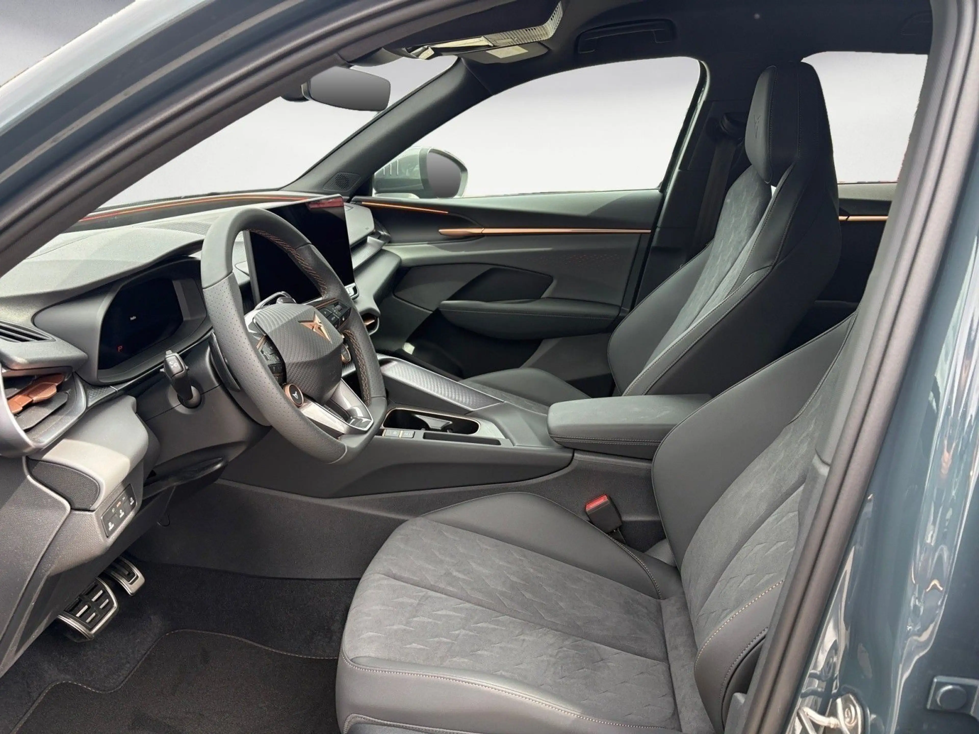 CUPRA Terramar 1.5 e-HYBRID   6-Gang-DSG — photo 9