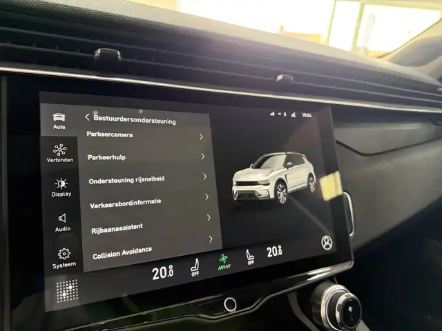 Lynk & Co 01 view 28