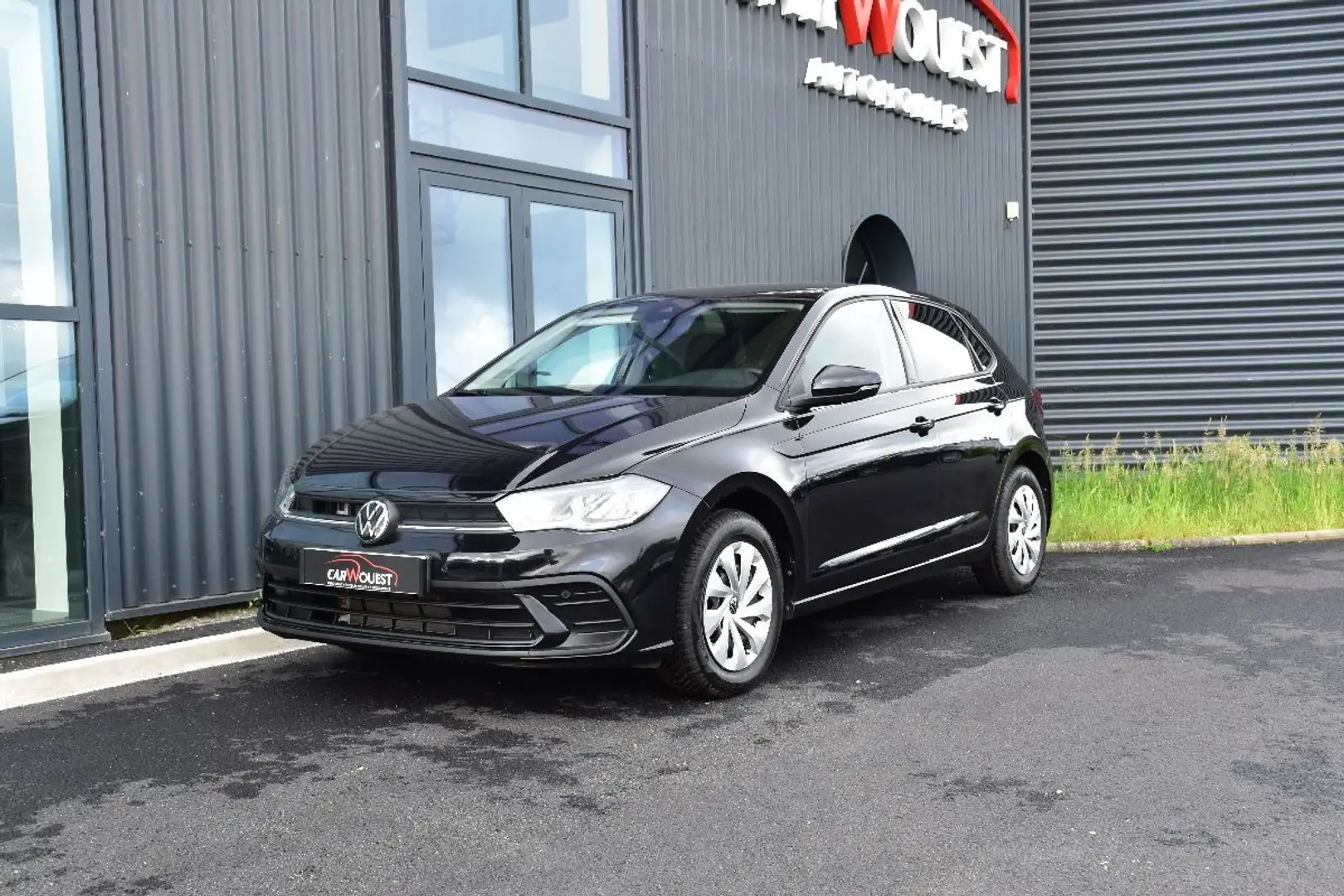 Volkswagen Polo VI (2) 1.0 TSI 95 S&S LIFE DSG7 Noir - 1