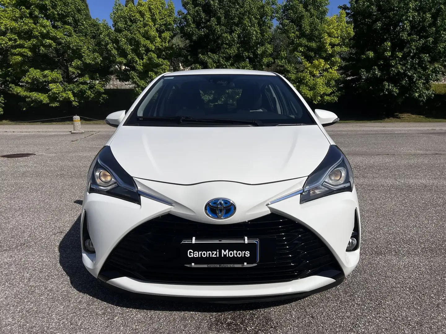 Toyota Yaris 1.5 Hybrid 5 porte Active Blanc - 2