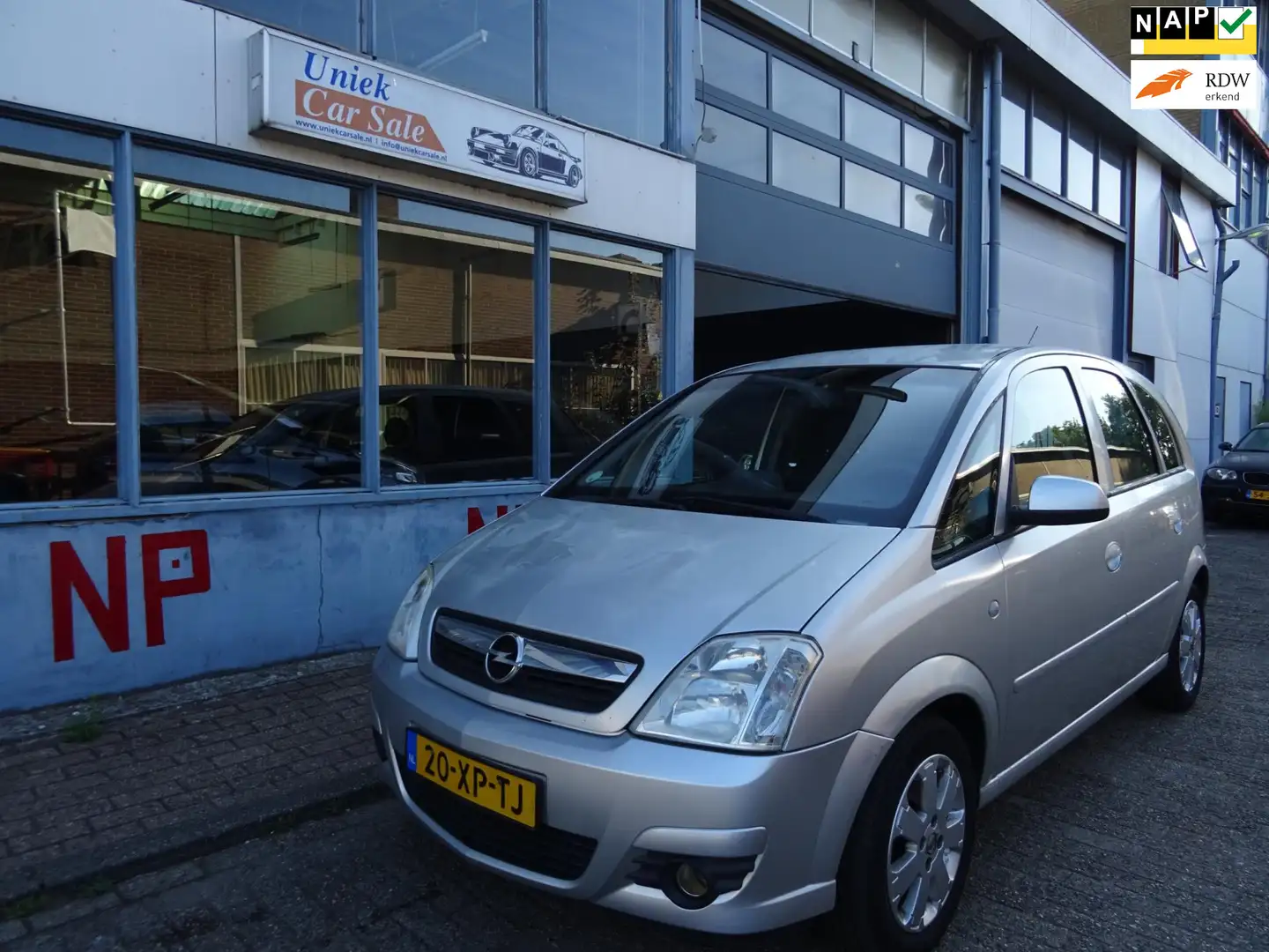 Opel Meriva 1.6-16V Temptation Grijs - 1