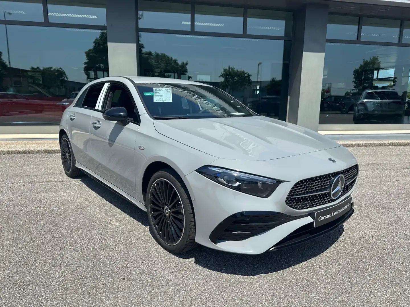 Mercedes-Benz A 250 e con tecnologia ibrida EQ Alpine Gris - 1