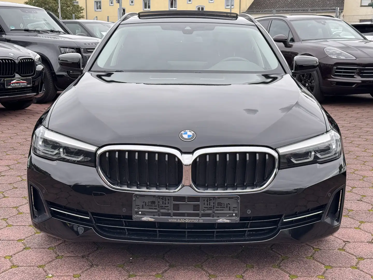 BMW 520 520d AMBIENTE PANORAMA RFKA DAB LED Schwarz - 2