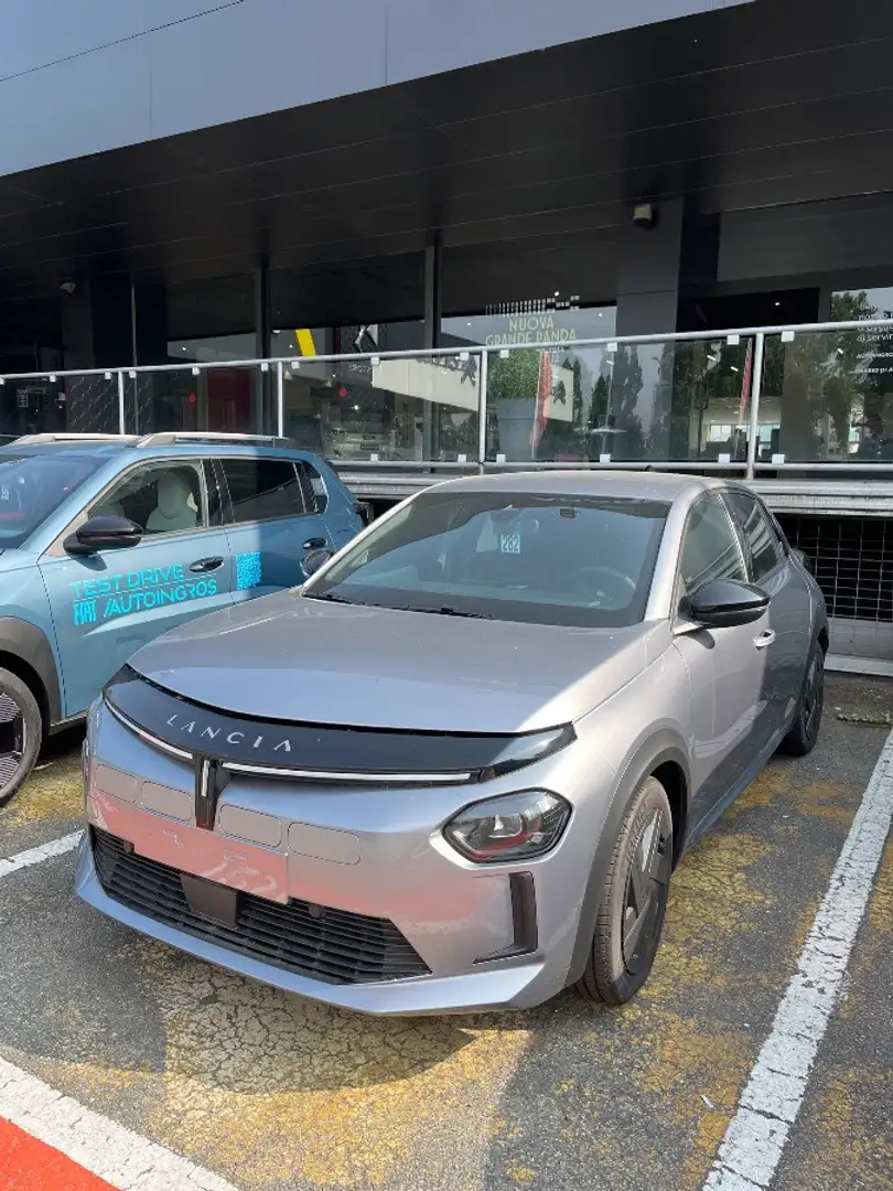 Lancia Ypsilon 51kWh Grigio - 2