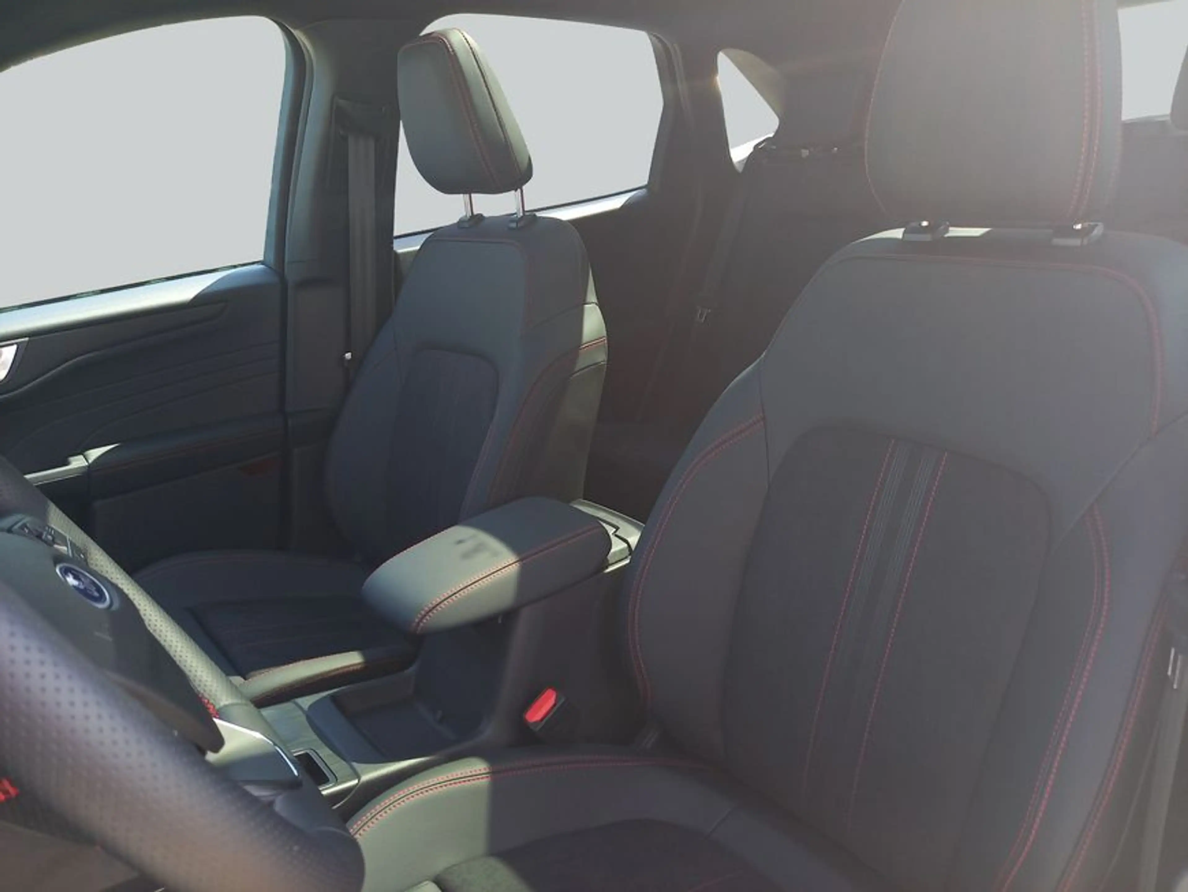 Ford Kuga ST-LINE X 2.5 Duratec PHEV 112 kW, 5-türig — photo 11