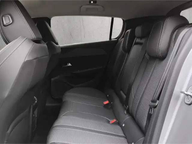 Peugeot 308 view 8