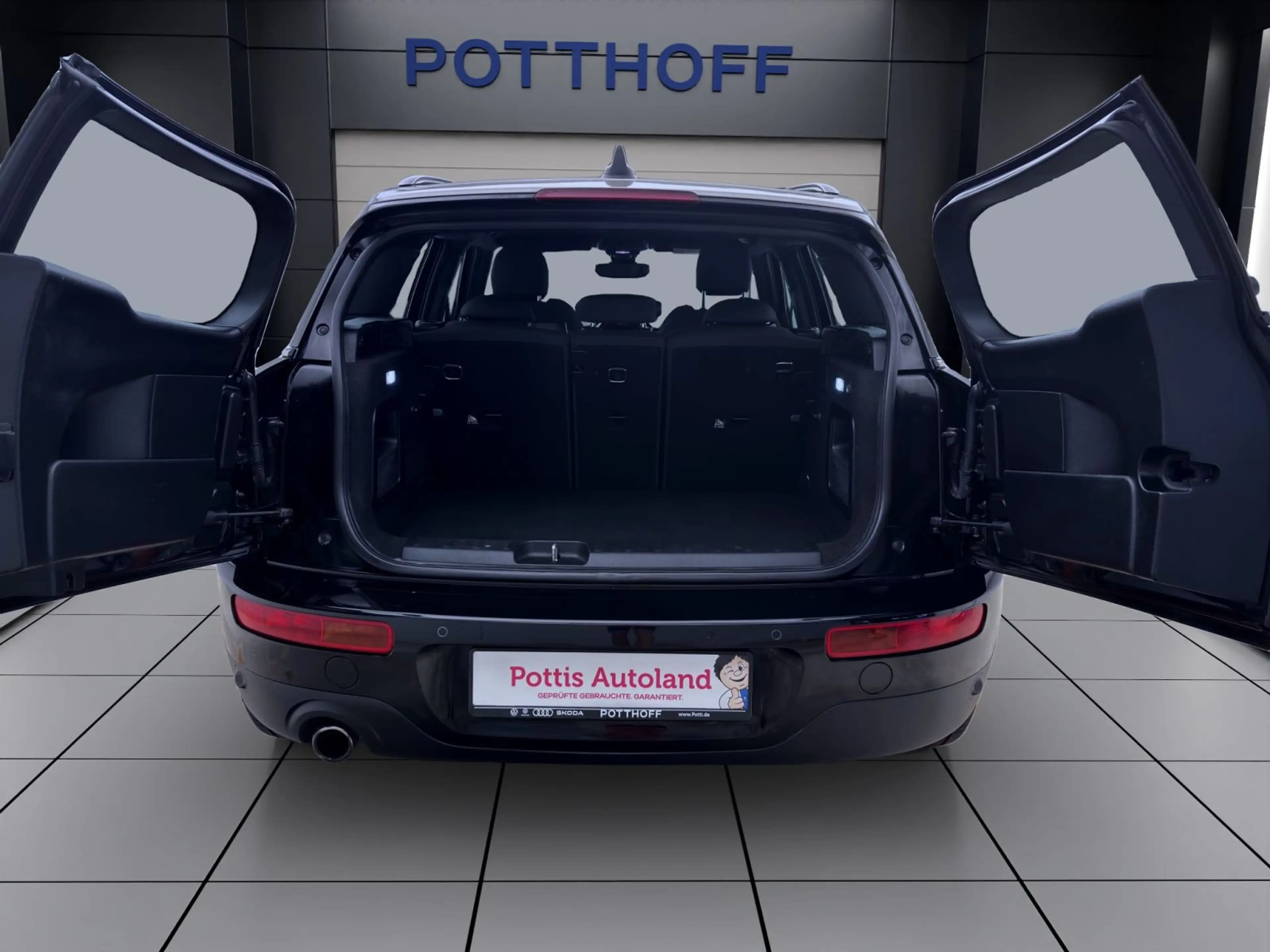MINI Cooper Clubman Clubman Cooper D NAVI LED GRA SITZHZG KLIMA PDC — photo 5