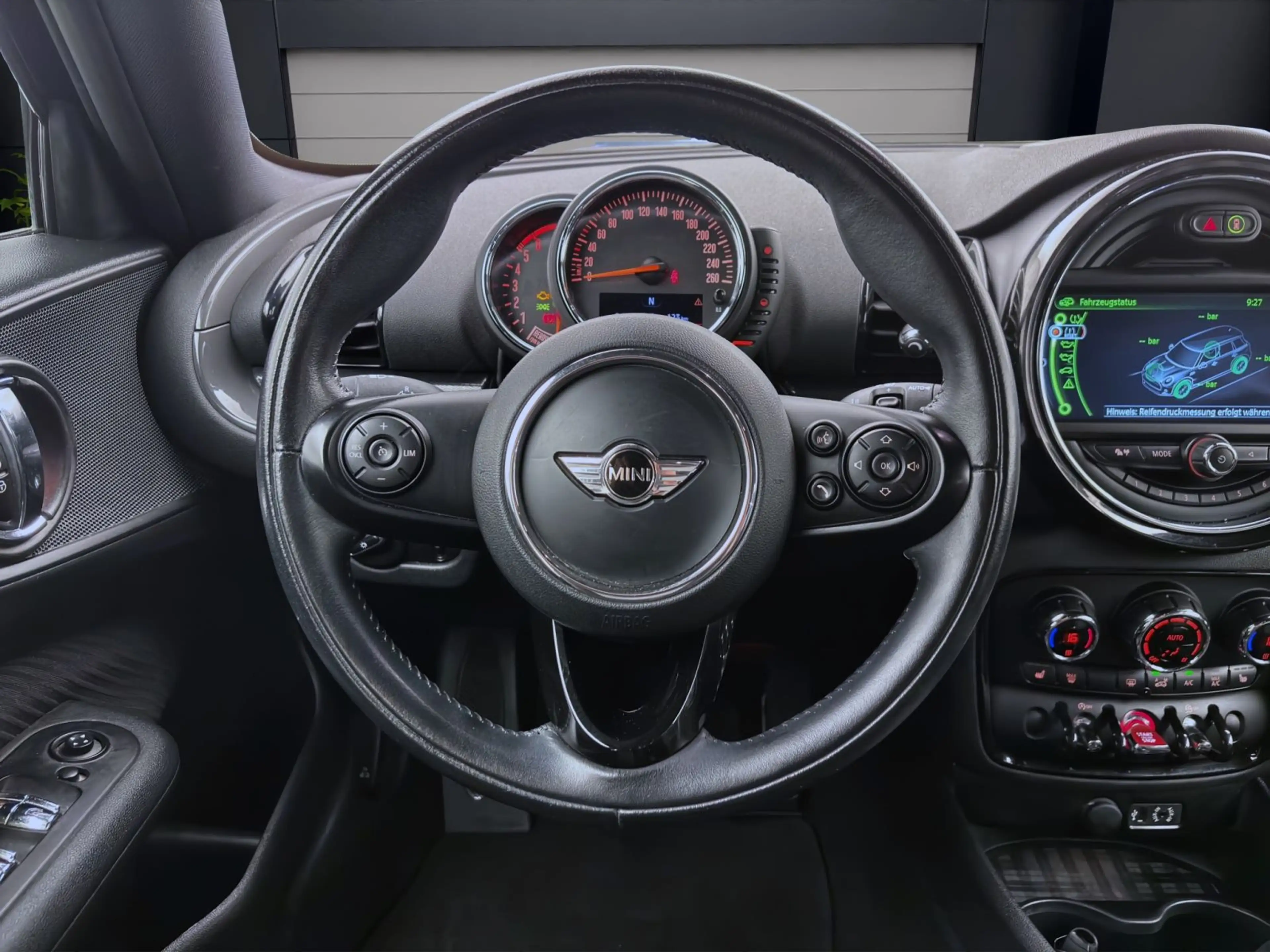 MINI Cooper Clubman Clubman Cooper D NAVI LED GRA SITZHZG KLIMA PDC — photo 12