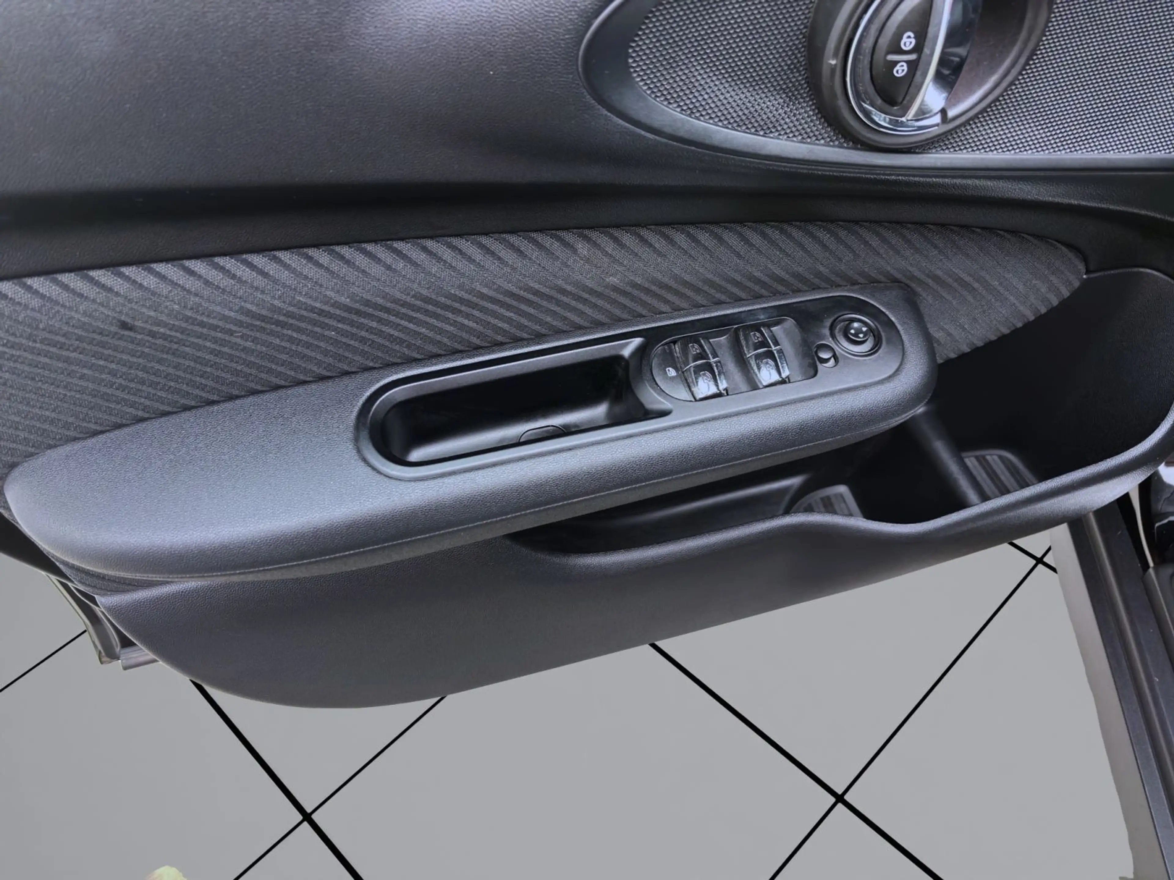 MINI Cooper Clubman Clubman Cooper D NAVI LED GRA SITZHZG KLIMA PDC — photo 11