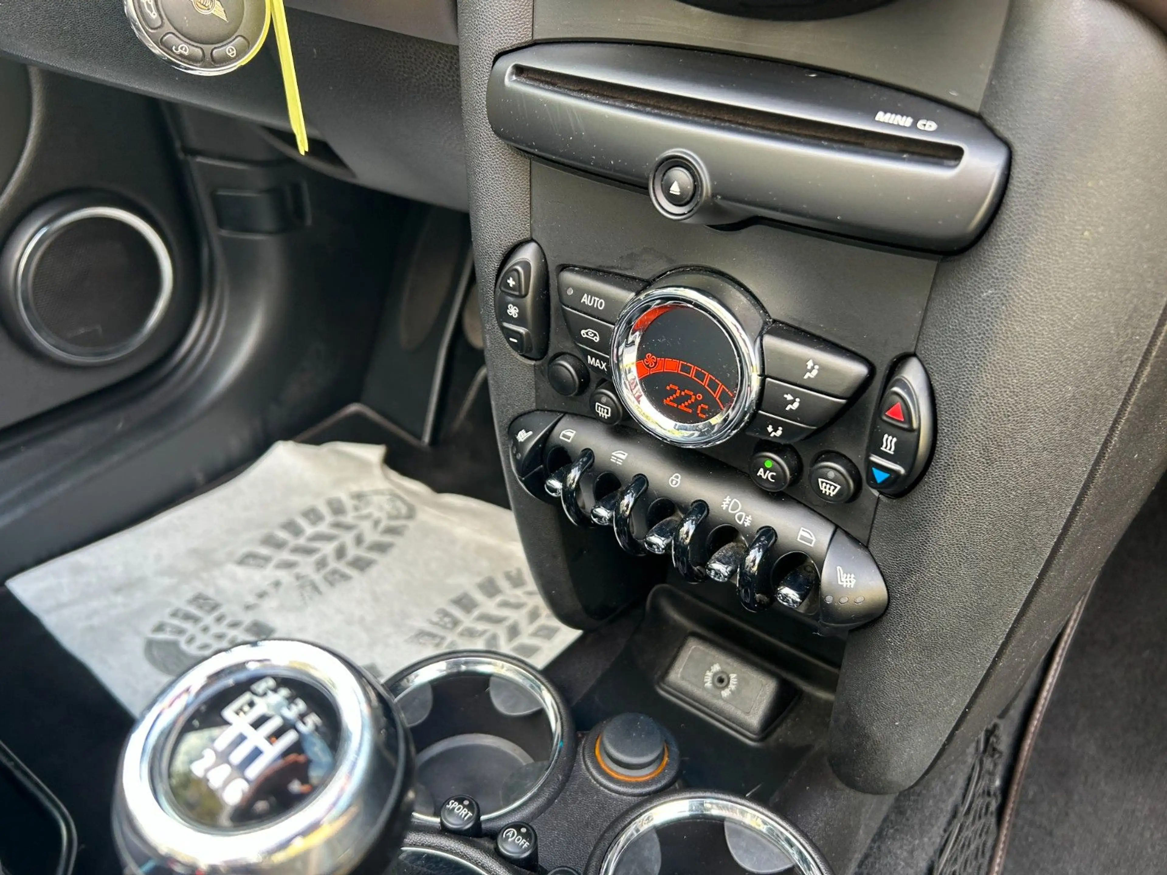 MINI Cooper Cabrio 1.6 Cabrio Highgate Klimaauto. Xenon PDC — photo 21
