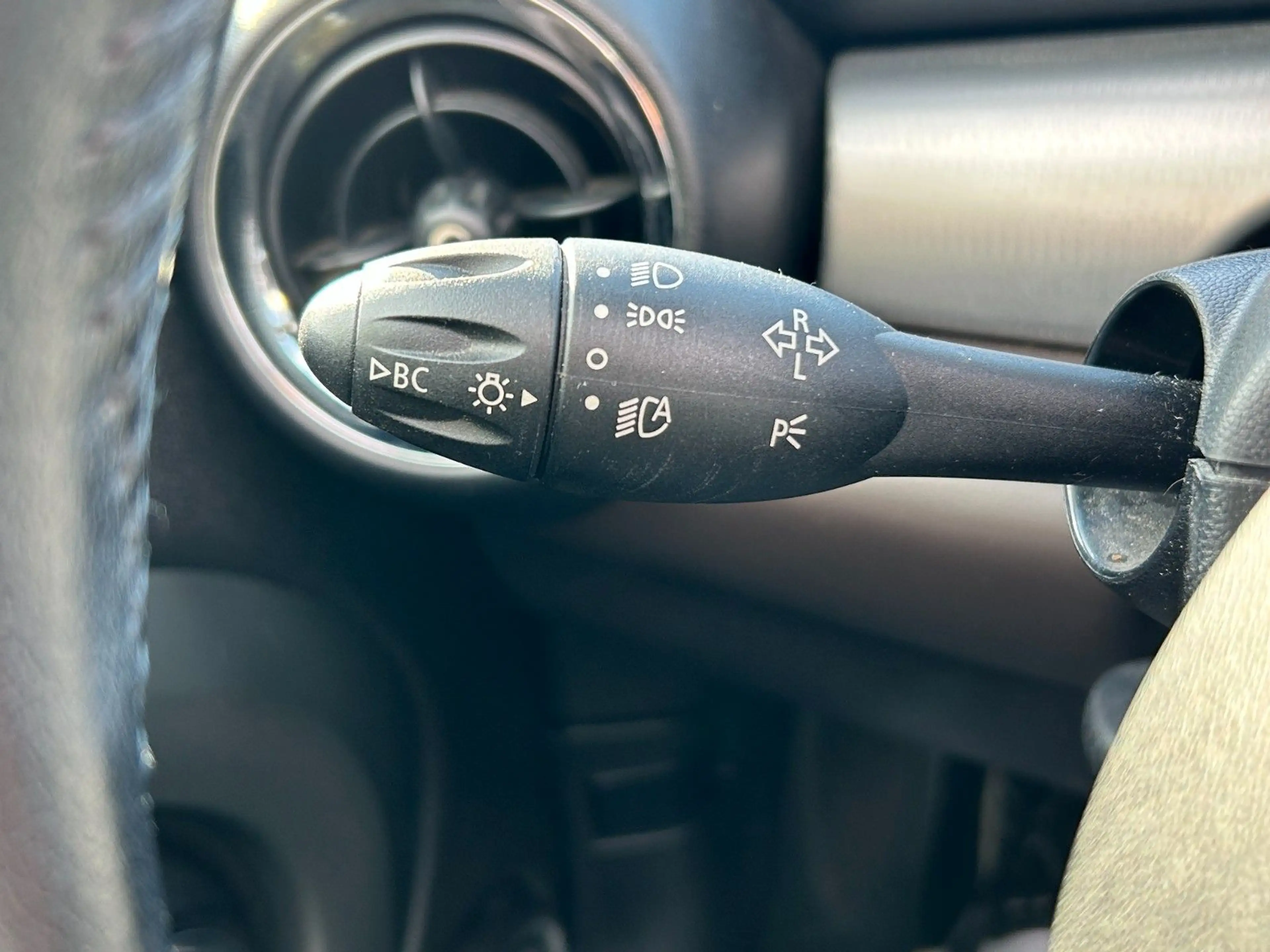 MINI Cooper Cabrio 1.6 Cabrio Highgate Klimaauto. Xenon PDC — photo 27
