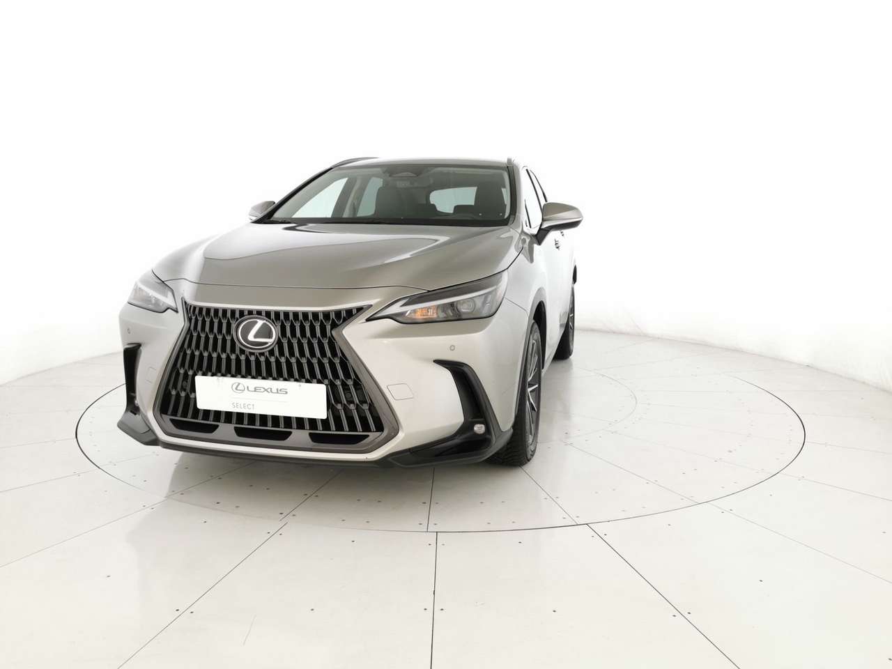 Lexus NX 450h+ 450h+ 2.5 phev Premium 4wd 309cv e-cvt