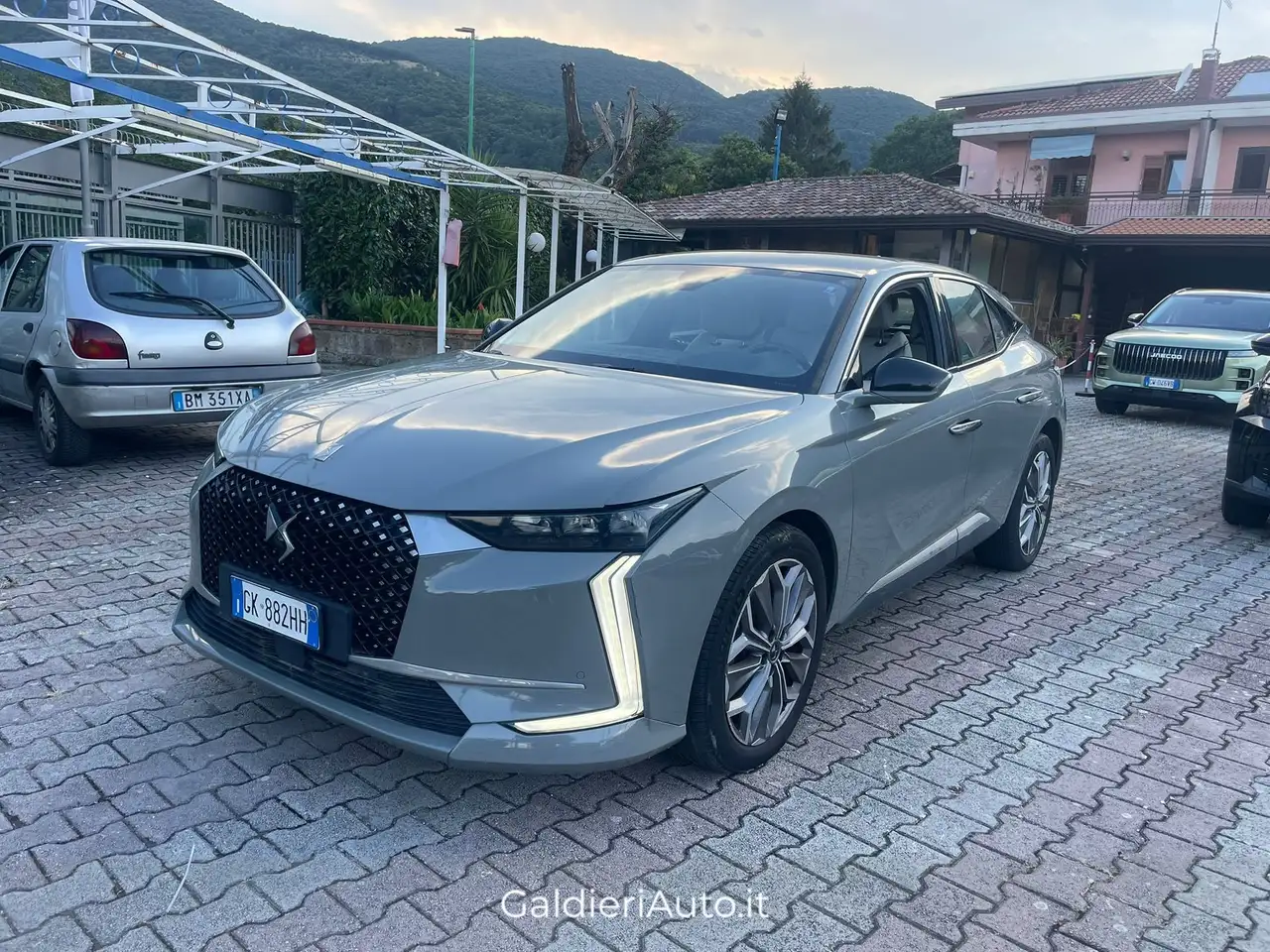 DS Automobiles DS 4
