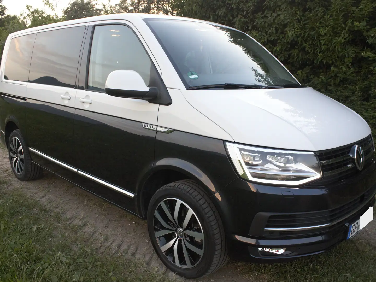 Volkswagen T6 Multivan Transporter T6 TSI BMT DSG Kurz Generation Six Blau - 1