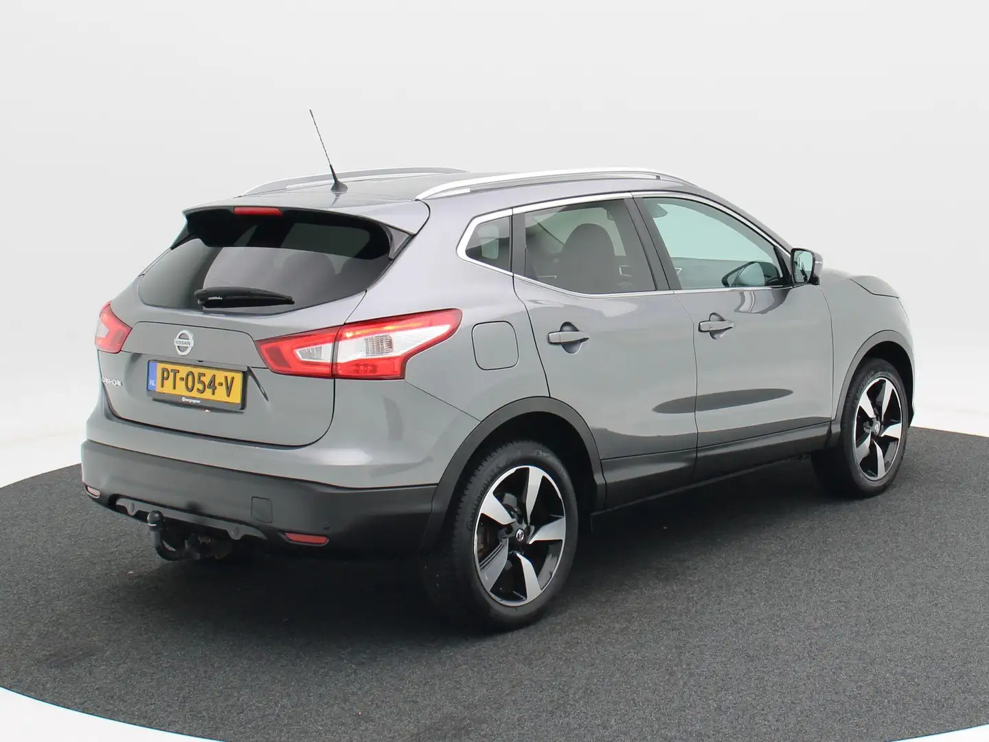 Nissan Qashqai 1.2 N-Connecta | Panoramadak | Cruise Control | Cl Grijs - 2