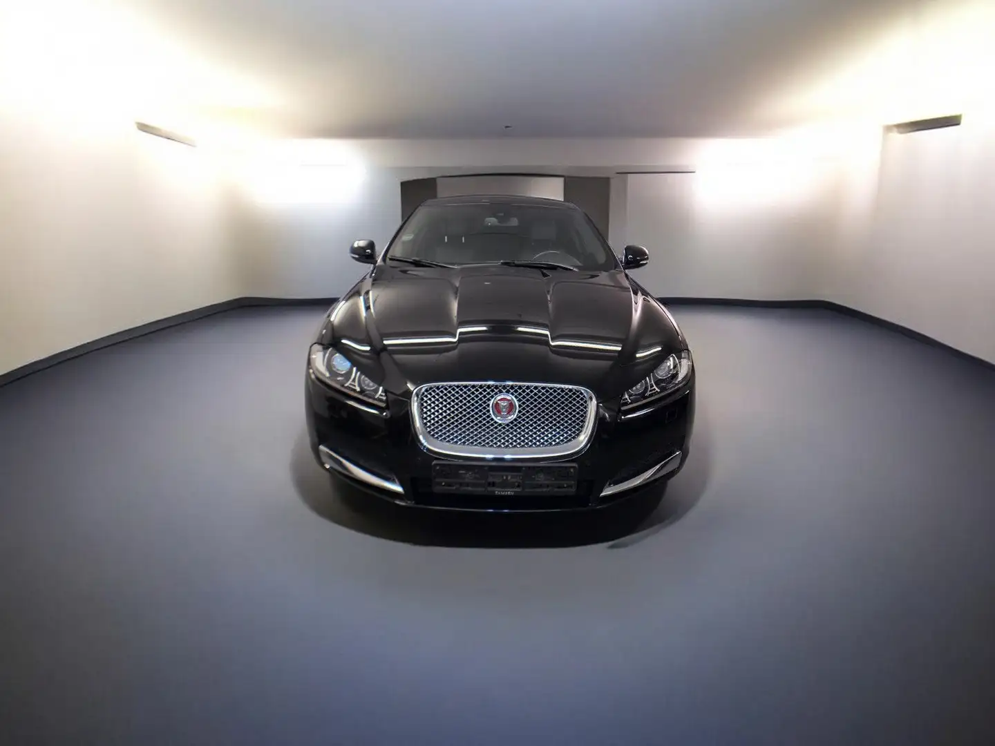 Jaguar XF 2.2 Diesel Aut. Leder Navi GSHD PDC v+h+Kam. Nero - 2
