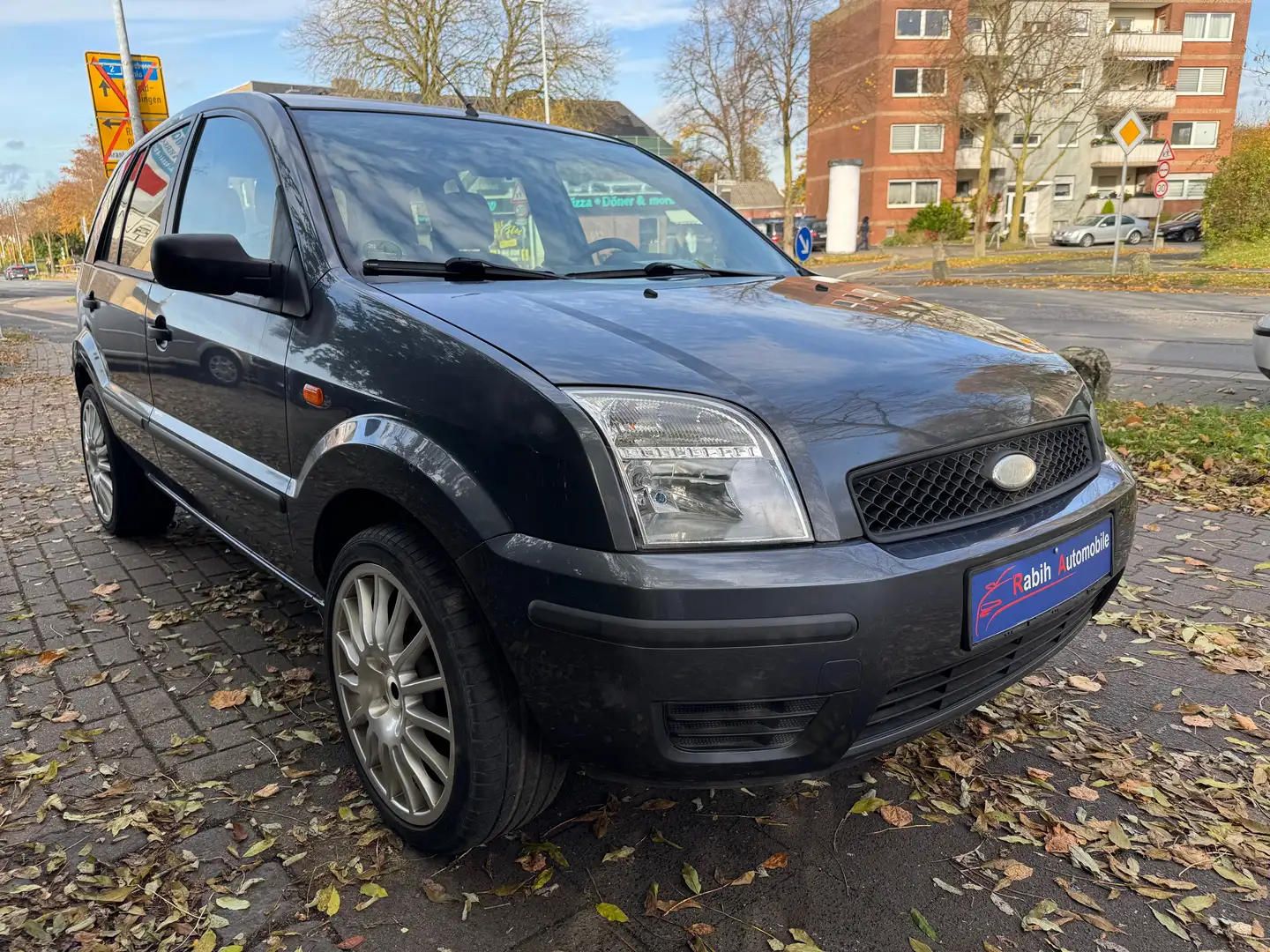 Ford Fusion Fusion 1.6 Trend, Klima , Navigation, Tüv Neu Grau - 1