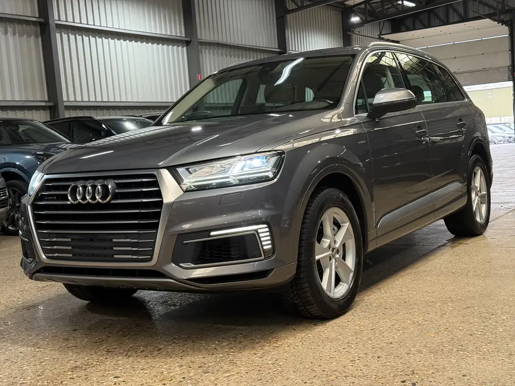 Audi Q7 e-tron 2016 из Европы — купить под ключ