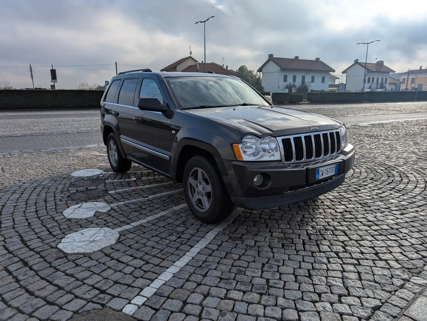 Jeep Grand Cherokee 5.7 HEMI V8 4X4 GPL ASI Gri - 1