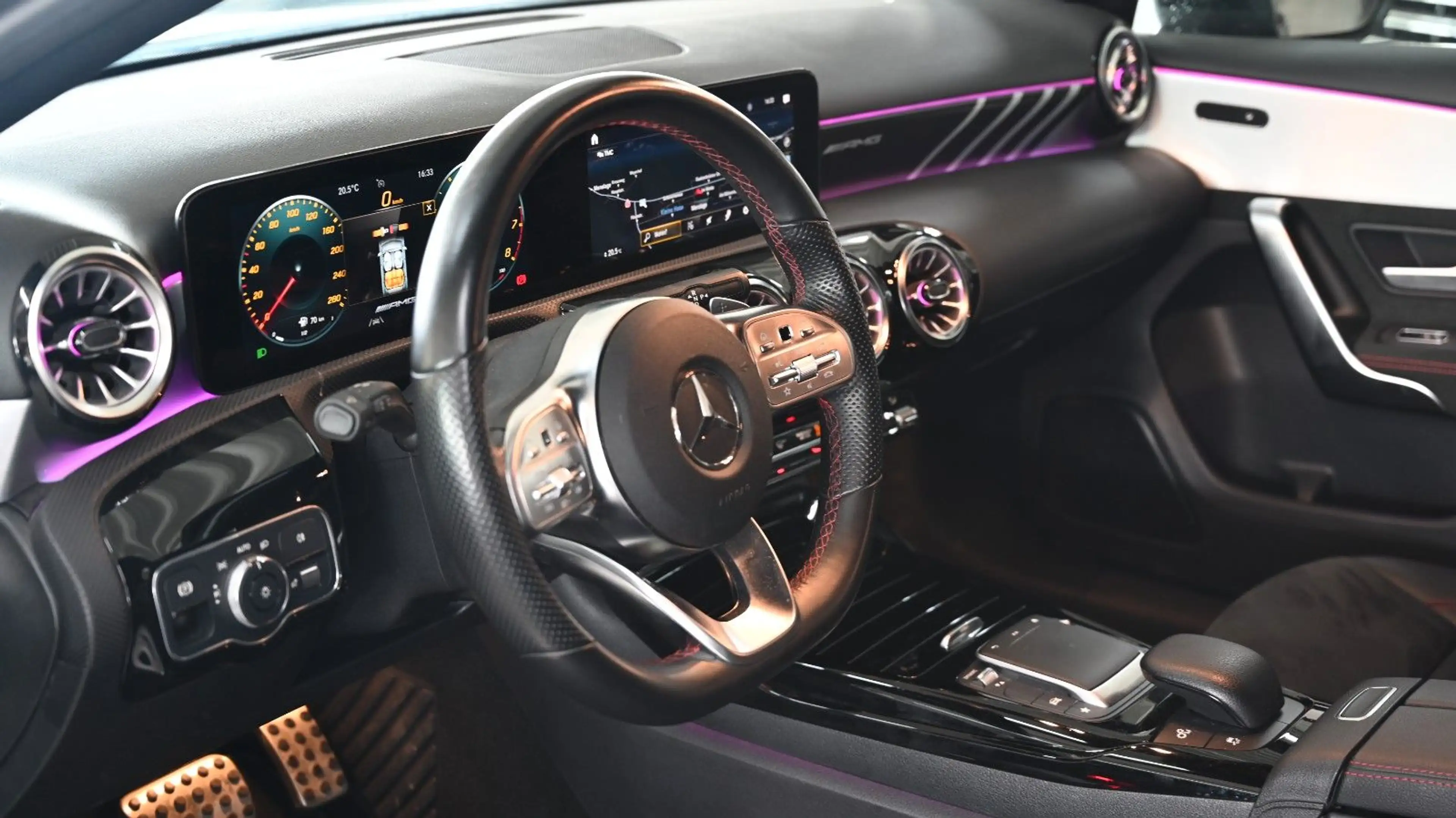 Mercedes-Benz A 35 AMG 4Matic *KAMERA*SPORT*TOP*ALCANTARA — photo 11