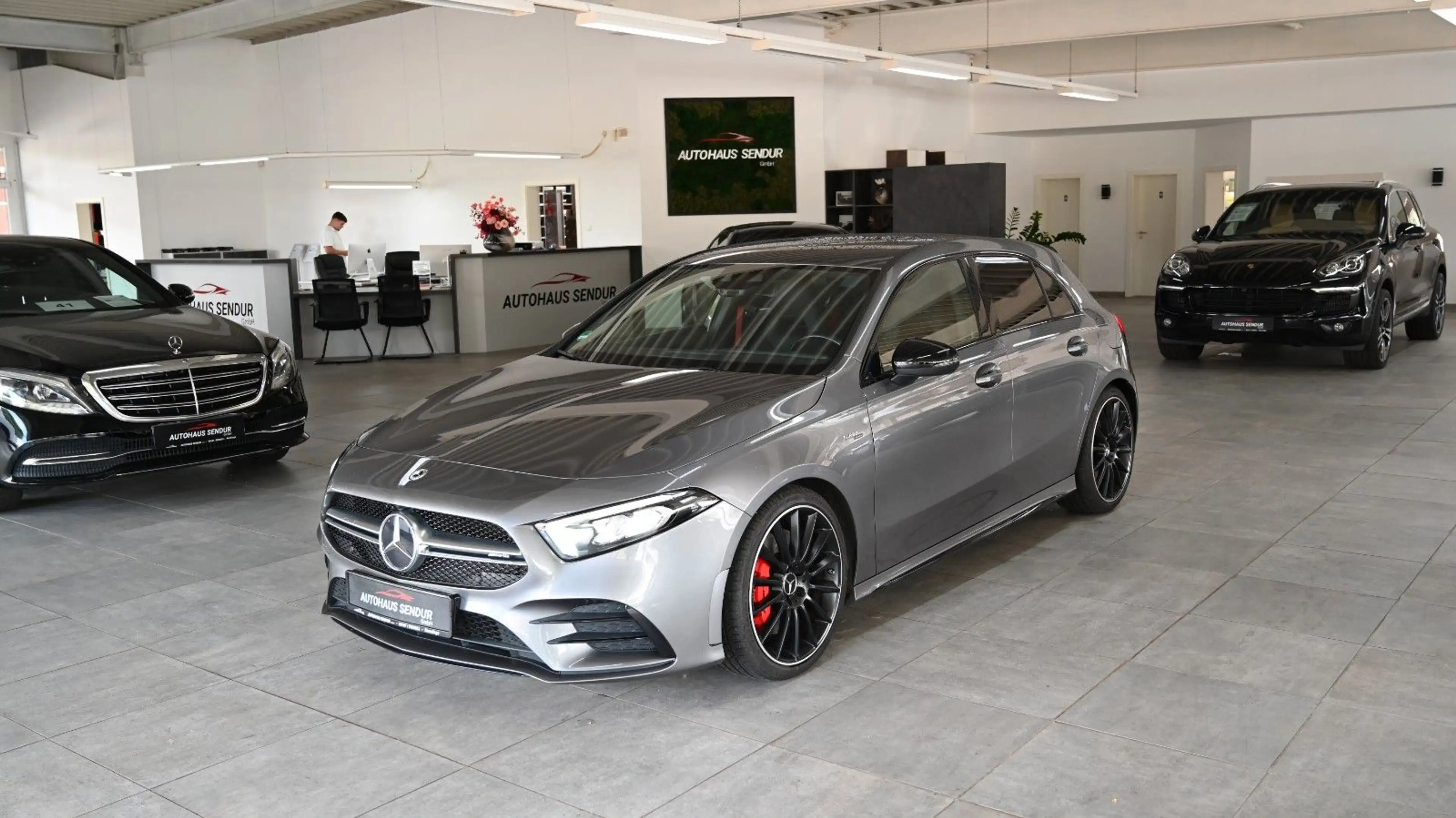 Mercedes-Benz A 35 AMG 4Matic *KAMERA*SPORT*TOP*ALCANTARA — photo 2