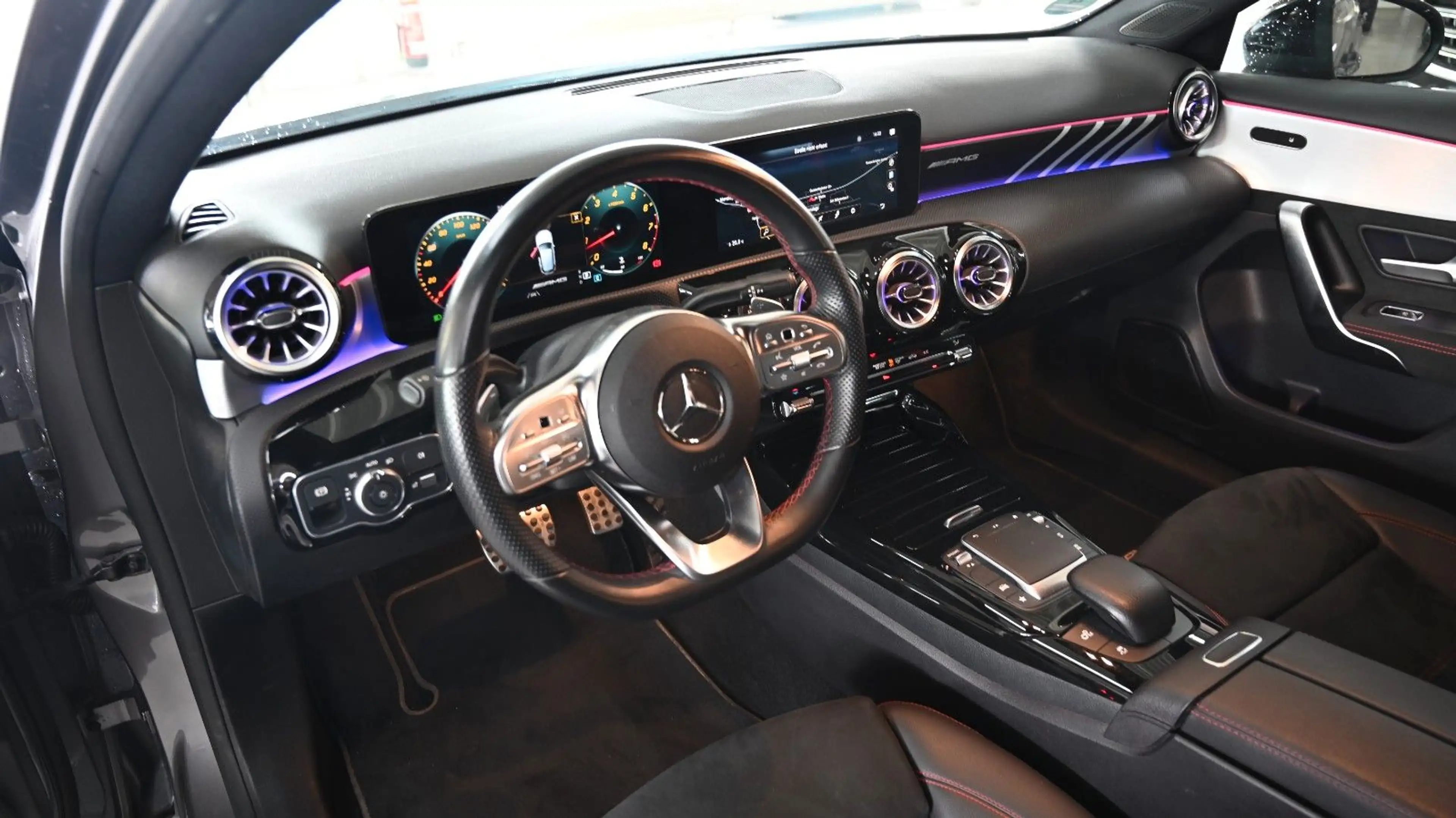 Mercedes-Benz A 35 AMG 4Matic *KAMERA*SPORT*TOP*ALCANTARA — photo 12