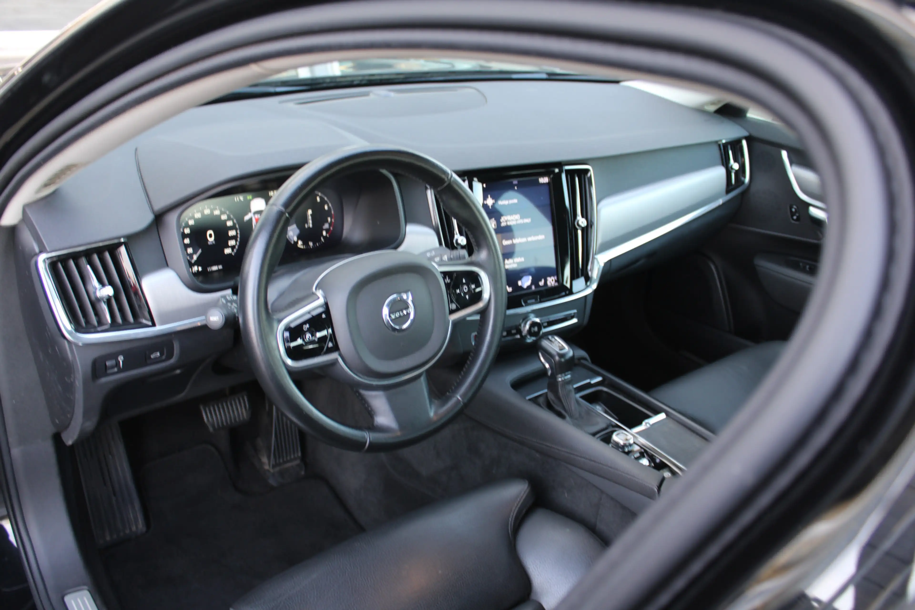 Volvo S90 2.0 T4 Momentum+ | Leder | Apple carplay/Android A — photo 10