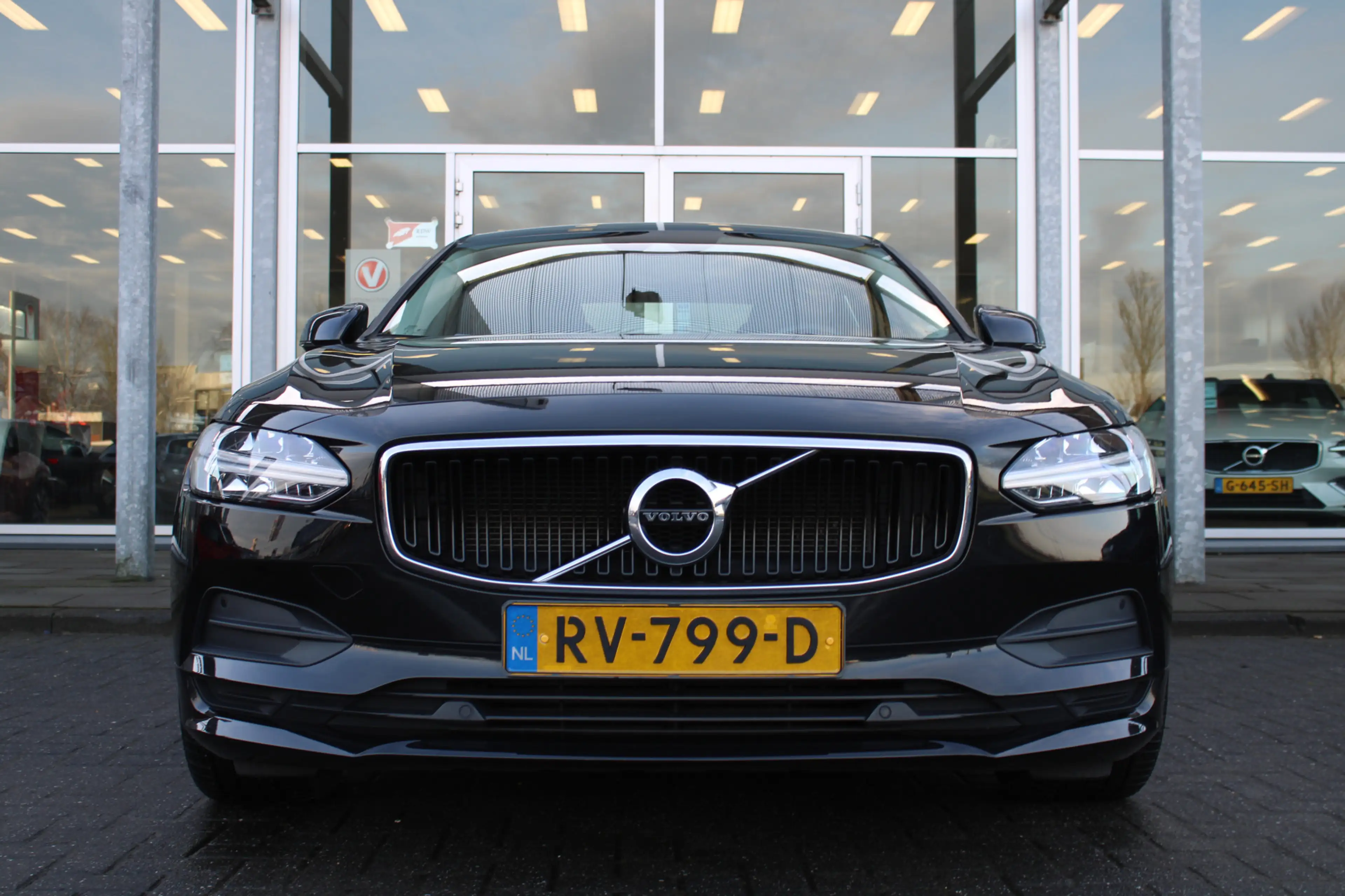 Volvo S90 2.0 T4 Momentum+ | Leder | Apple carplay/Android A — photo 4
