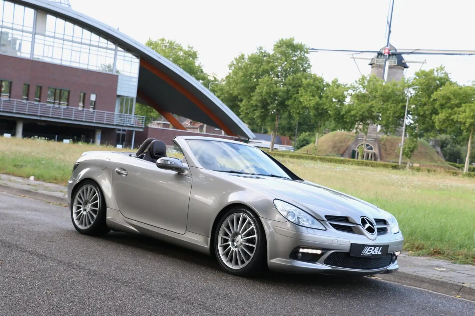 Mercedes-Benz SLK 350 7G-Tronic Aut AMG Full Option Uniek 3.5 V6 272Pk 2 Beige - 1