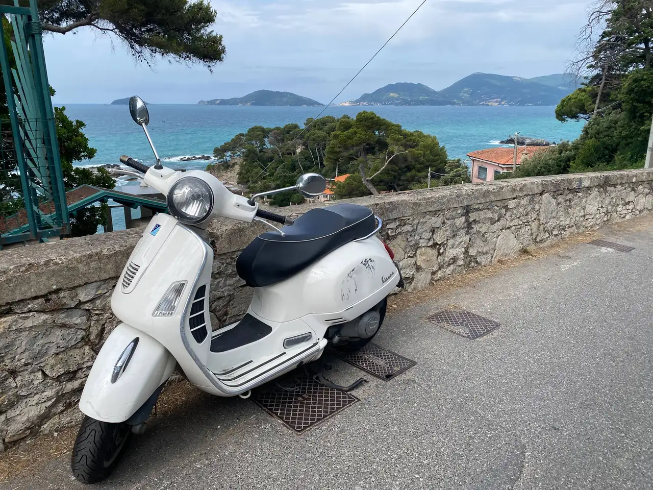 Vespa GTS Super 300