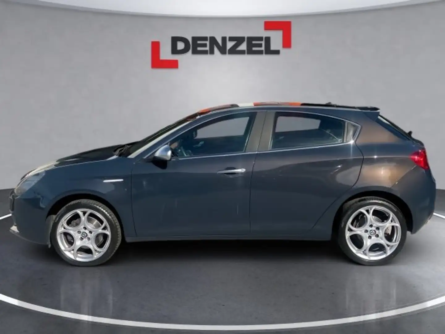 Alfa Romeo Giulietta Executive 2.0 JTDM Grau - 2