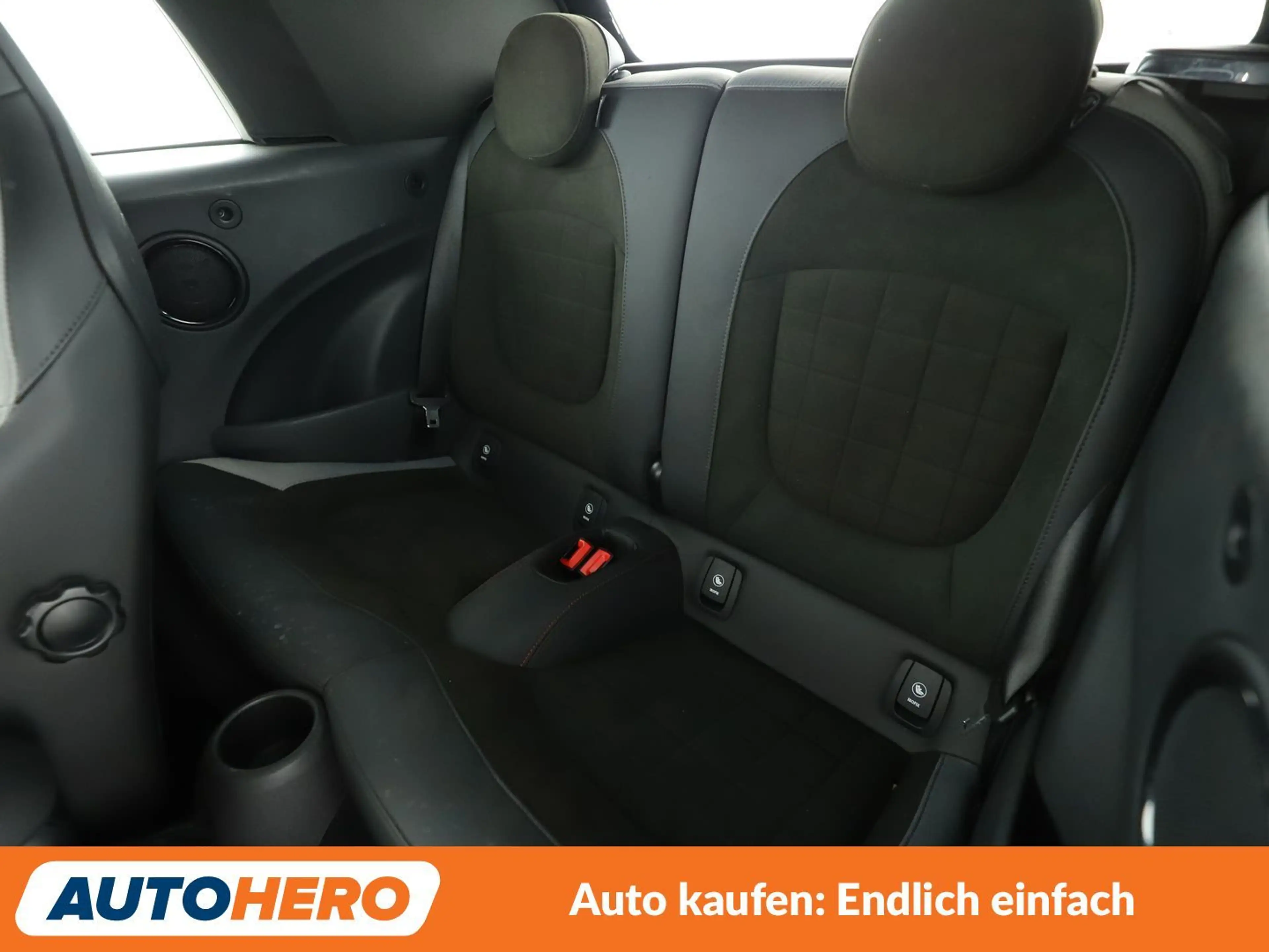 MINI John Cooper Works Cabrio John Cooper Works Aut.*NAVI*LED*TEMPO*PDC*SHZ* — photo 14