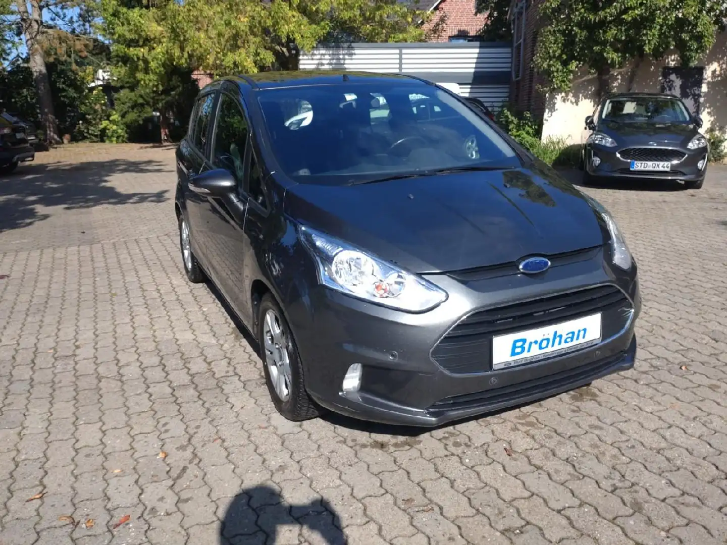 Ford B-Max Sync Edition Grau - 1
