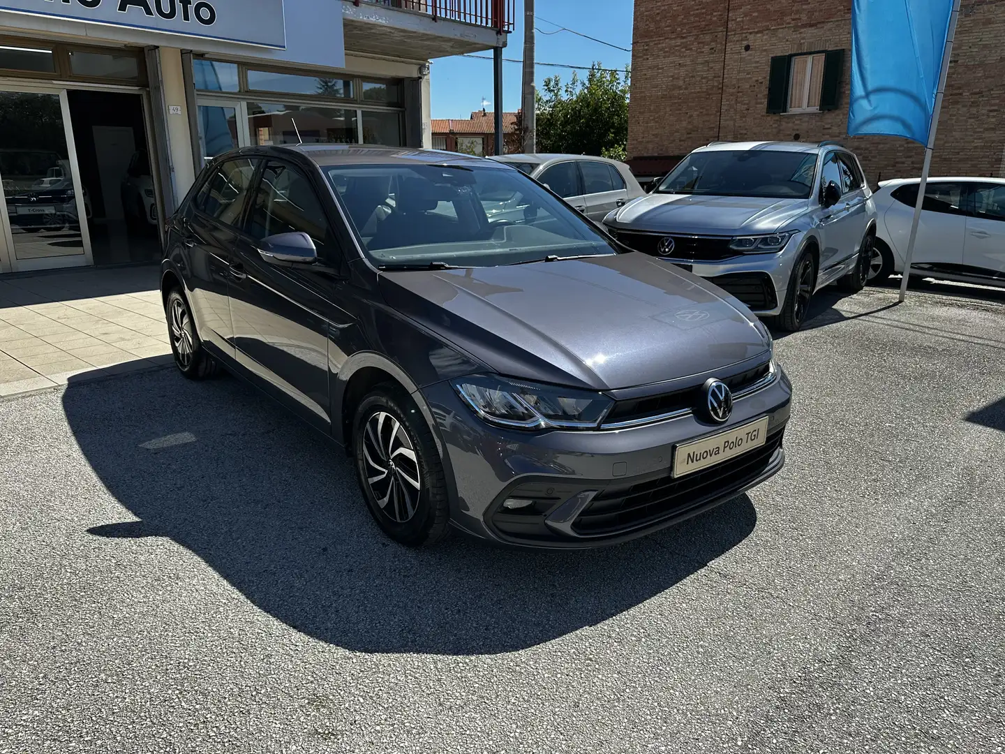 Volkswagen Polo Polo VI 2022 1.0 tgi Life 90cv Grigio - 2