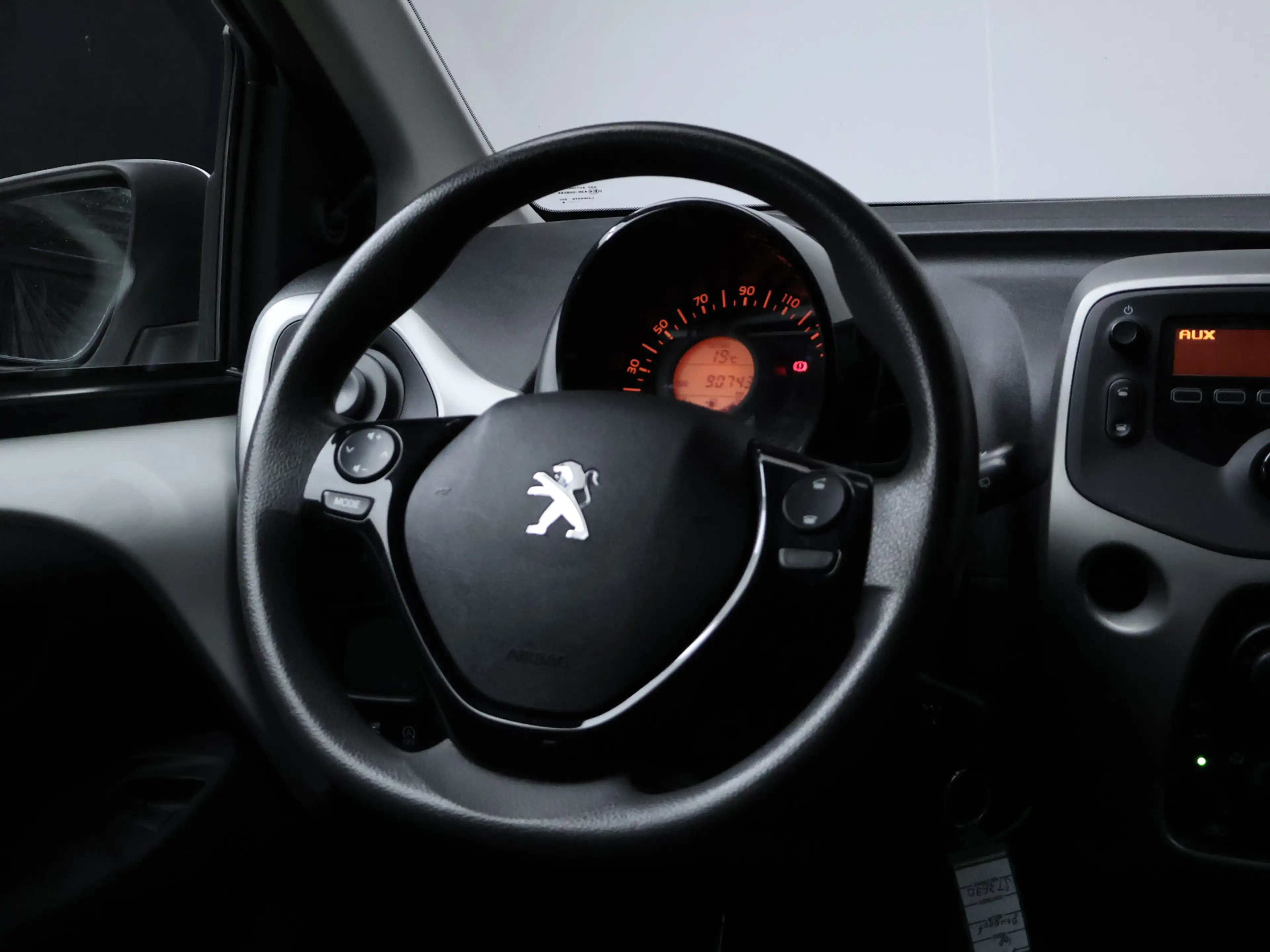 Peugeot 108 1.0 e-VTi Blue Lion Sport (AIRCO,CRUISE,SPORTSTOEL — photo 22