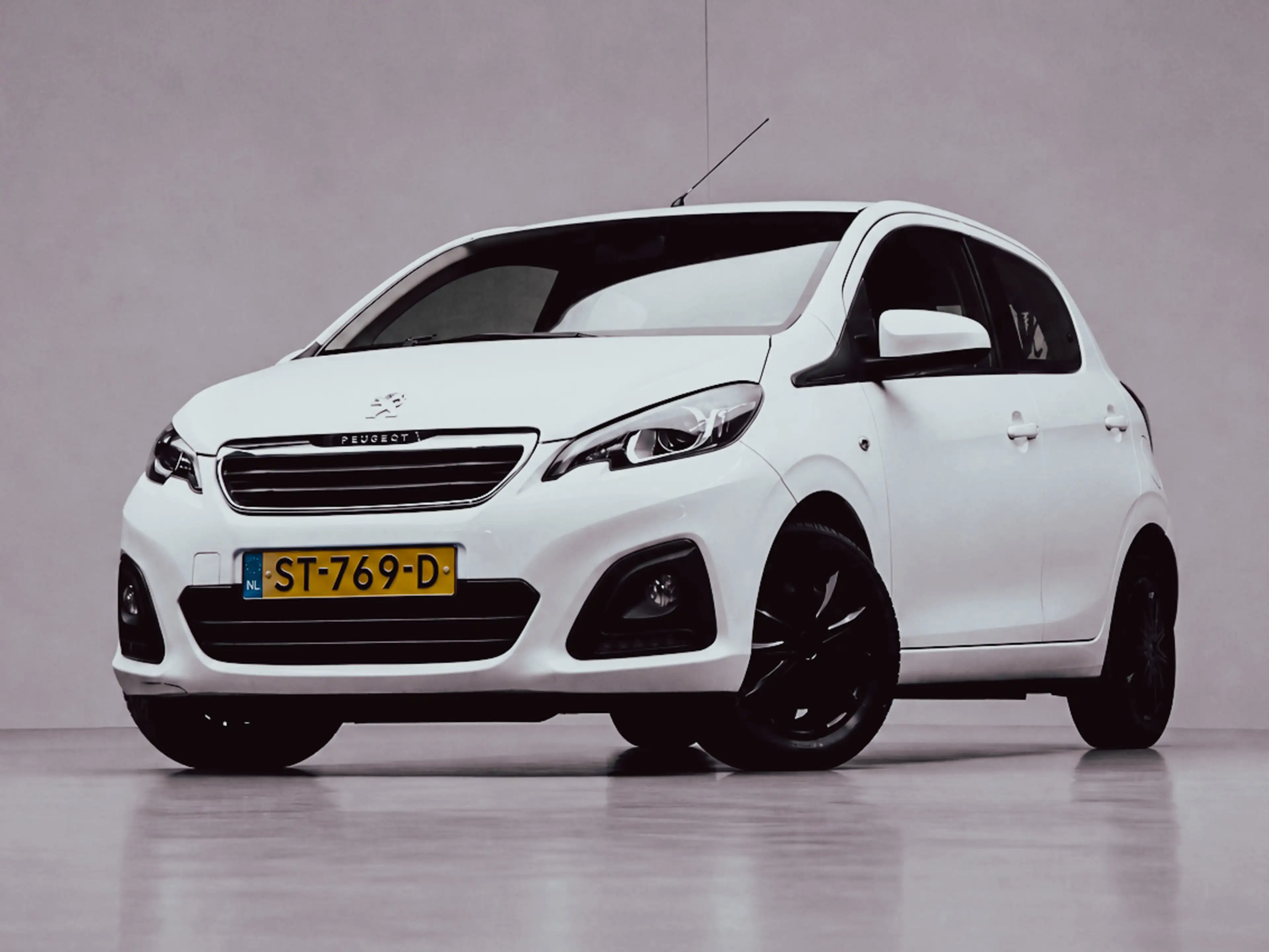 Peugeot 108 1.0 e-VTi Blue Lion Sport (AIRCO,CRUISE,SPORTSTOEL — photo 2