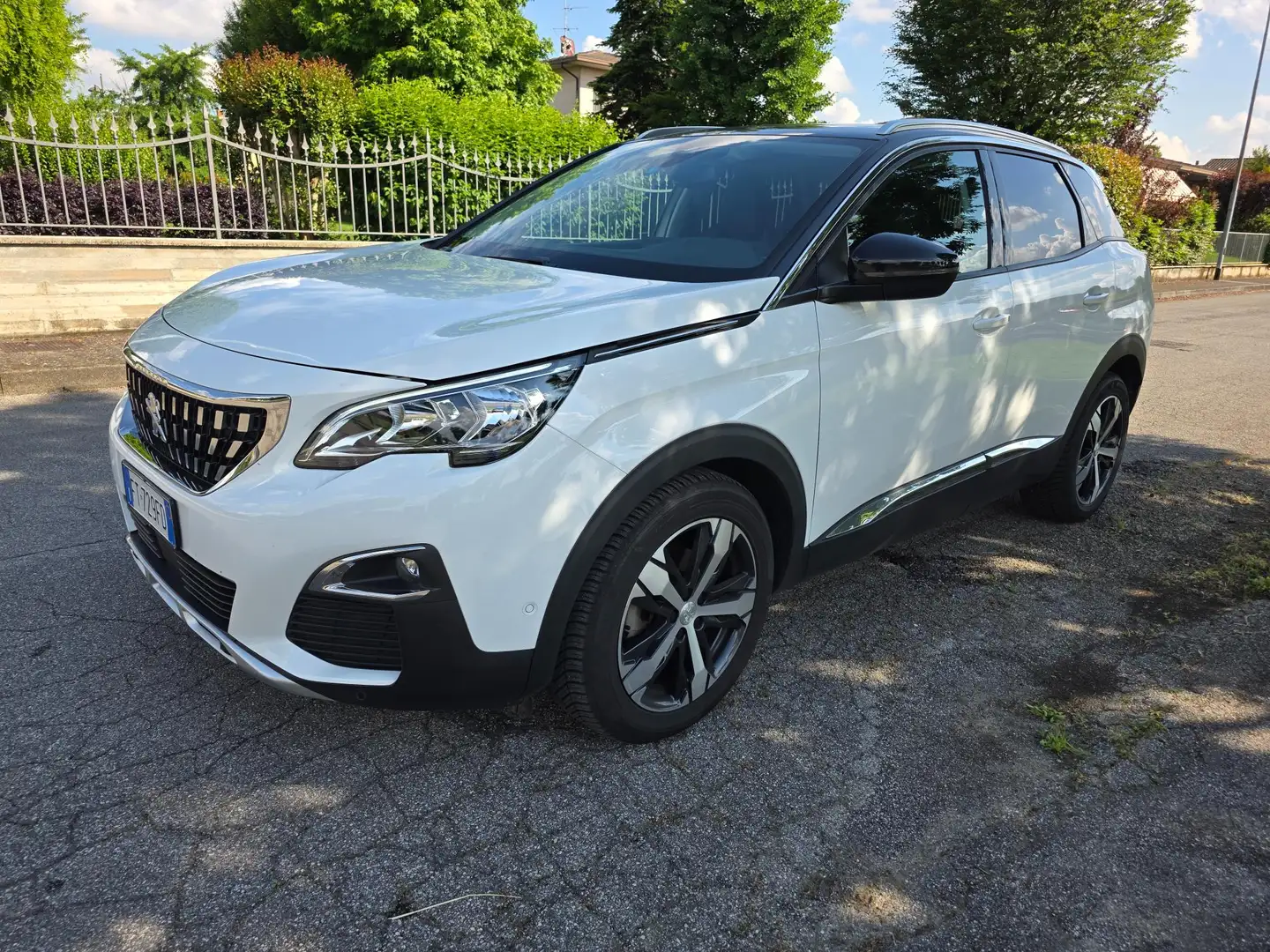 Peugeot 3008 1.2 puretech t Active s&s 130cv my18 Blanc - 1
