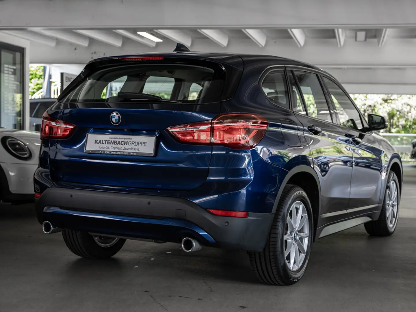 BMW X1 sDrive 20d Advantage FACEL. HUD ACC NAVI Blauw - 2