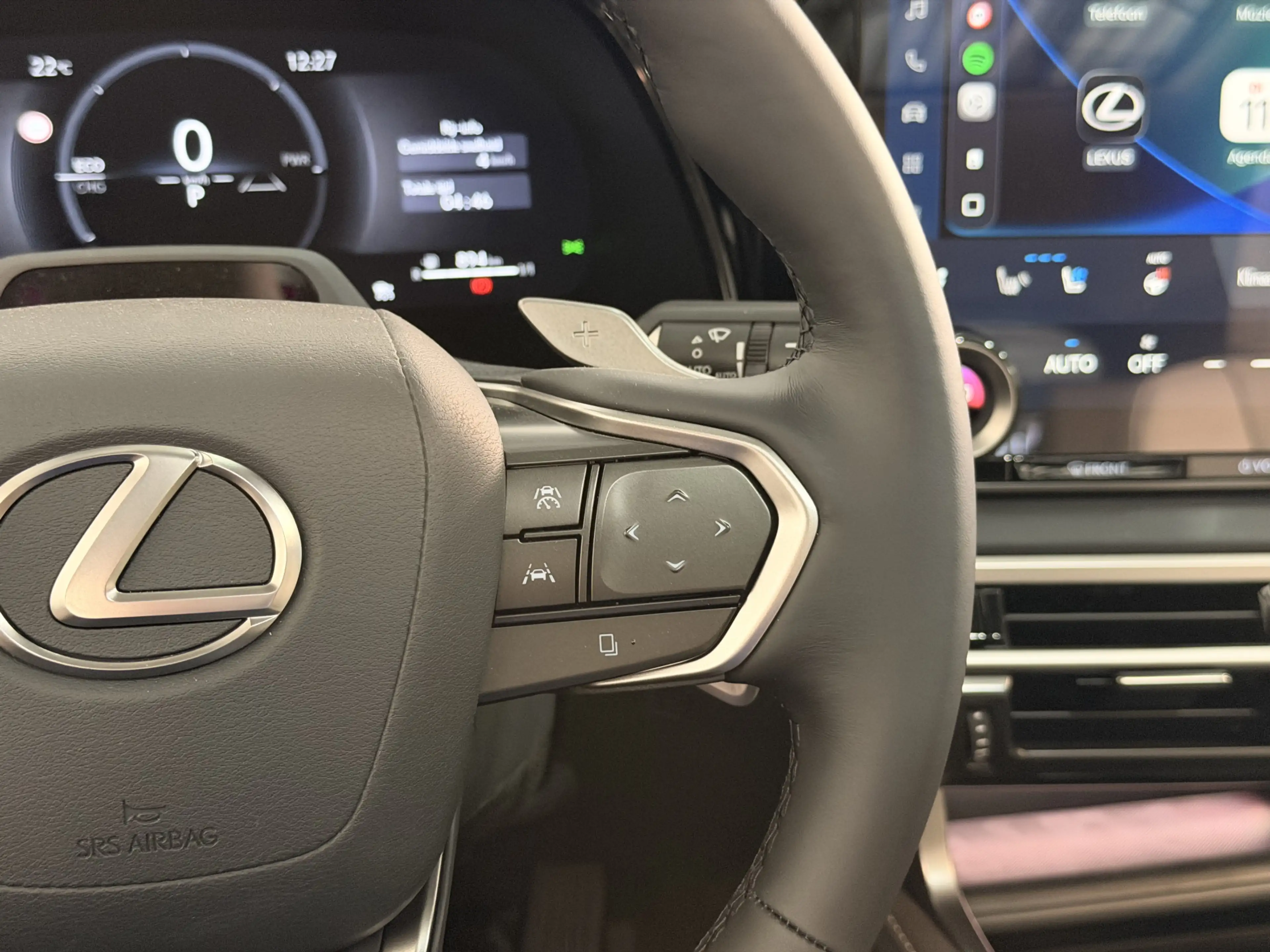 Lexus RX 450h 450h+ Plug-in Hybrid F-Sport Edition — photo 13