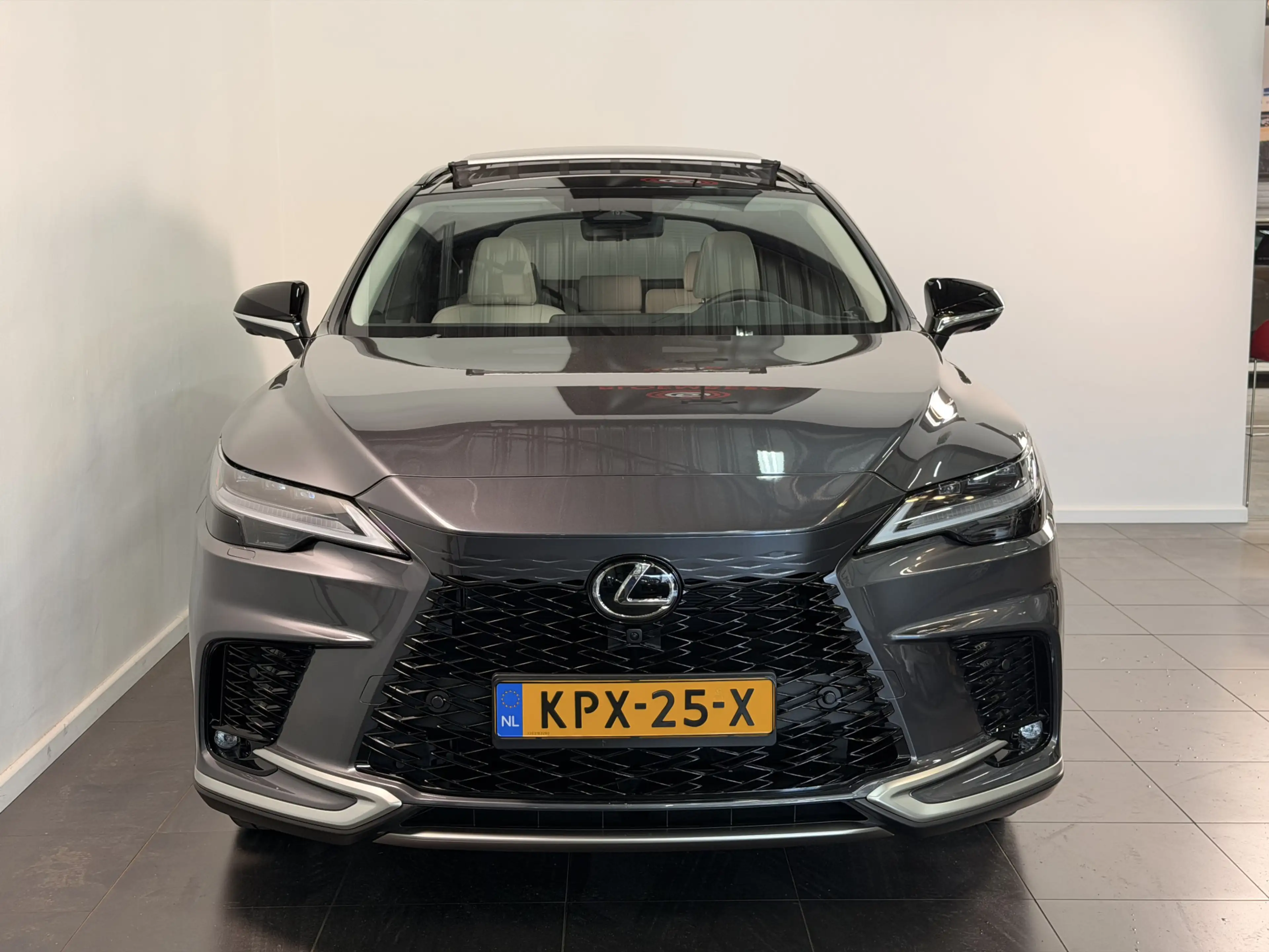 Lexus RX 450h 450h+ Plug-in Hybrid F-Sport Edition — photo 2