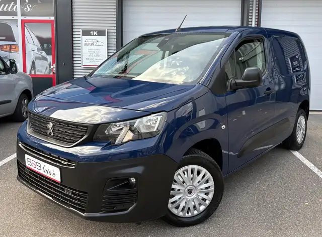 Peugeot Partner 1.2 PureTech Premium Automaat 130pk Airco Navi Cru