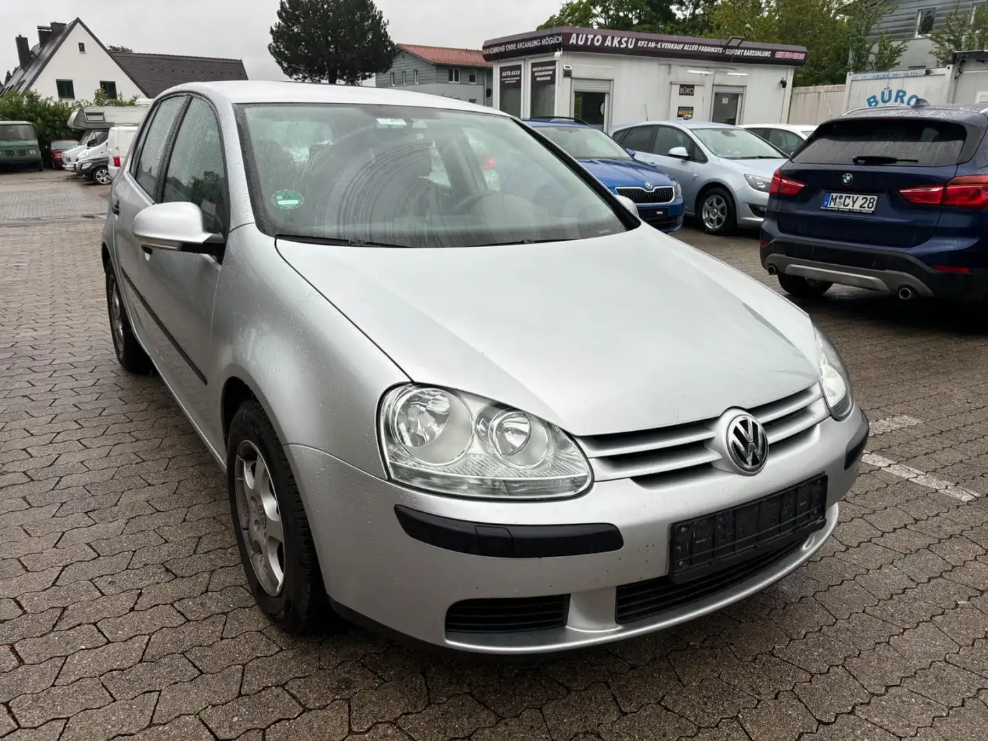 Volkswagen Golf V Lim. Trendline Silber - 1