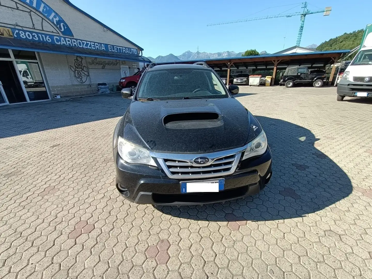 Subaru Impreza Noir - 1