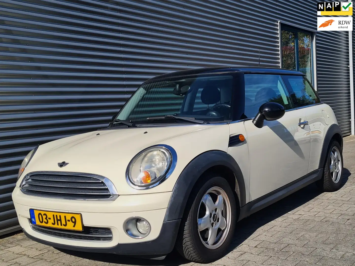 MINI Cooper Mini 1.6 Business Line 05-2009 Pepper (Old English Wit - 1