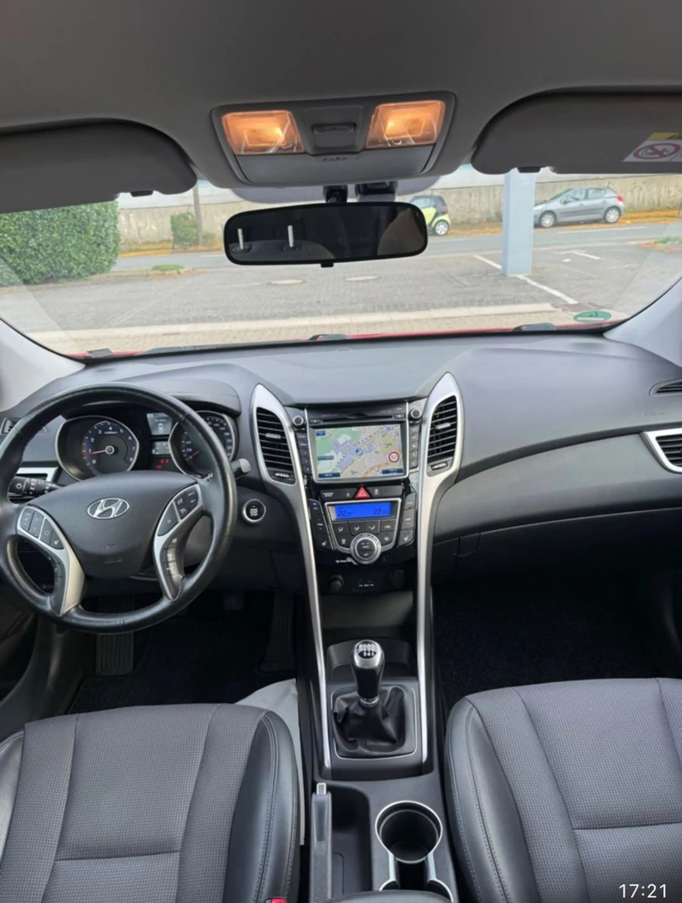 Hyundai i30 FIFA World Cup Edition — photo 14