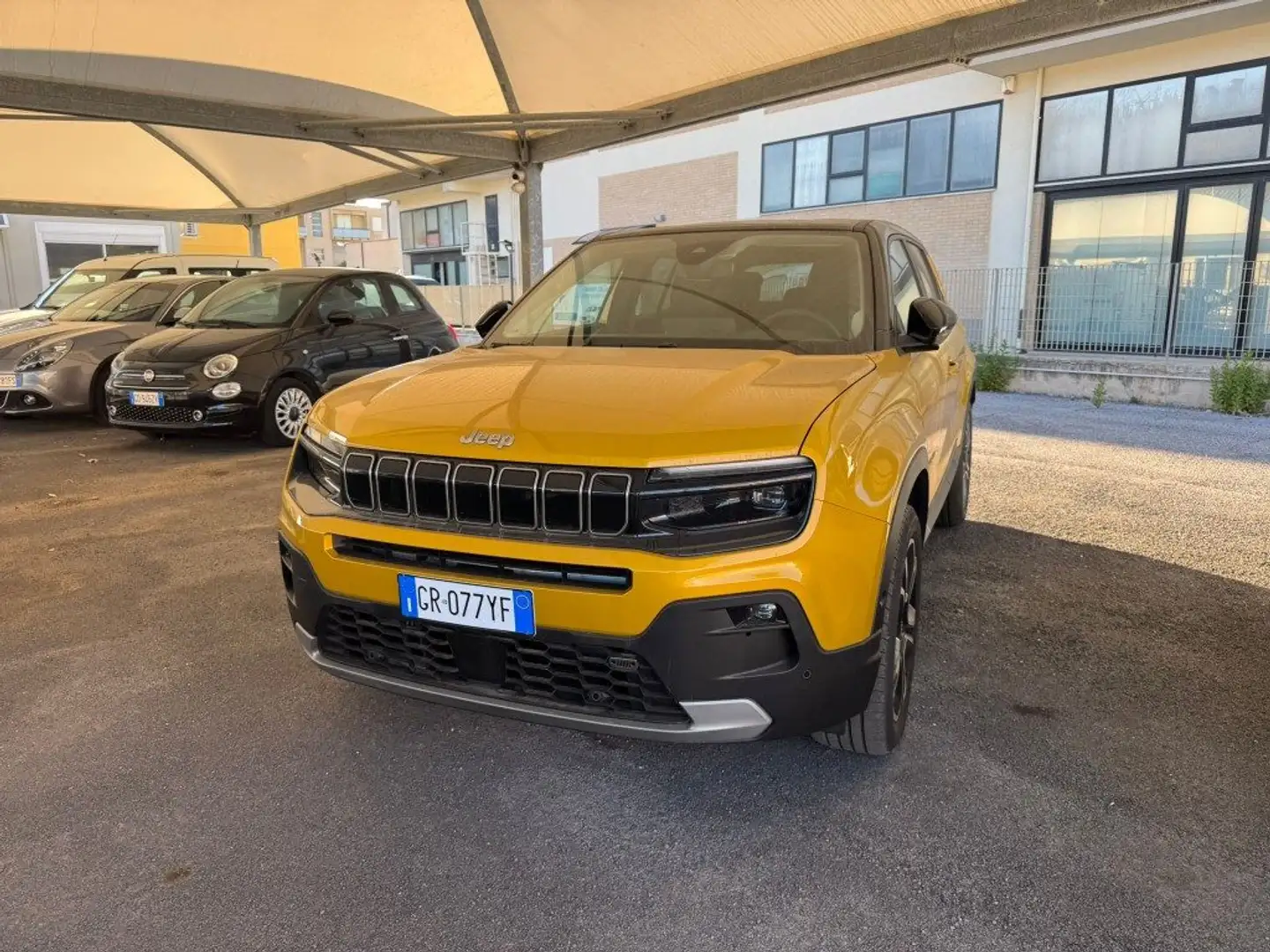 Jeep Avenger PROMO FINANZIAMENTO 1.2 100 CV Summit Giallo - 1