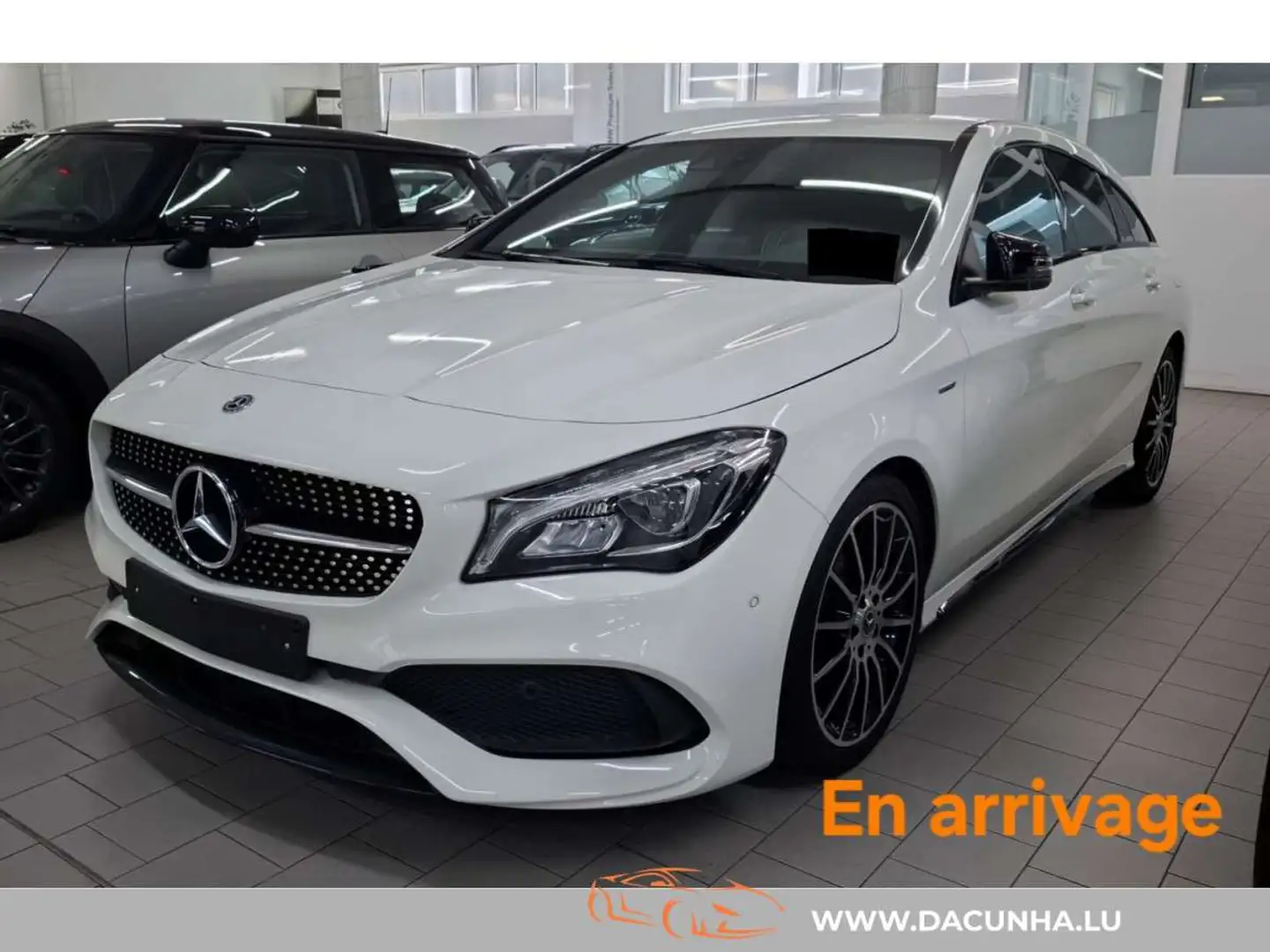 Mercedes-Benz CLA 200 Shooting Brake AMG LINE, CUIR, BI-XENON, NAVI, CAM Blanc - 1